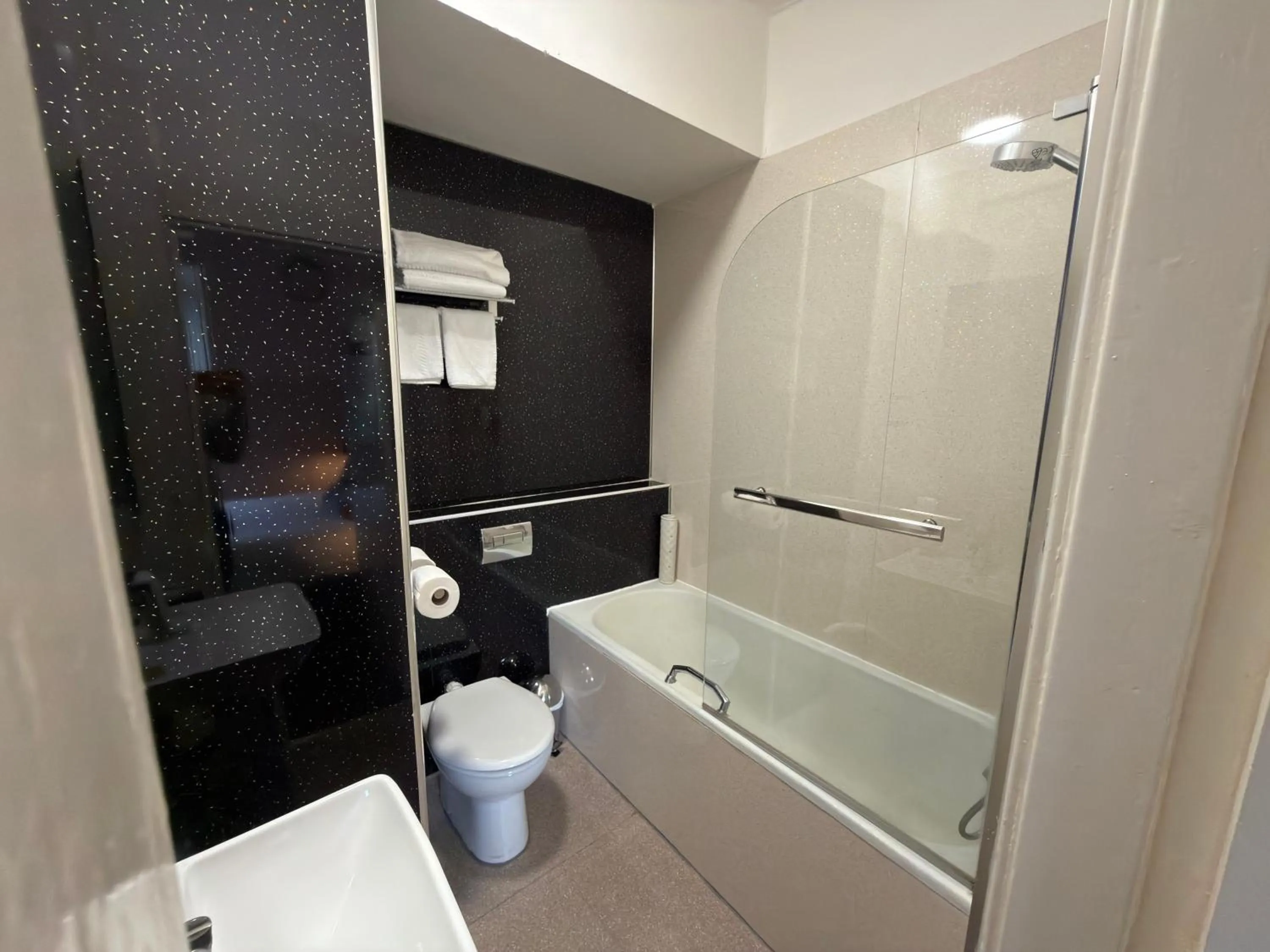 Bathroom in Killin Hotel