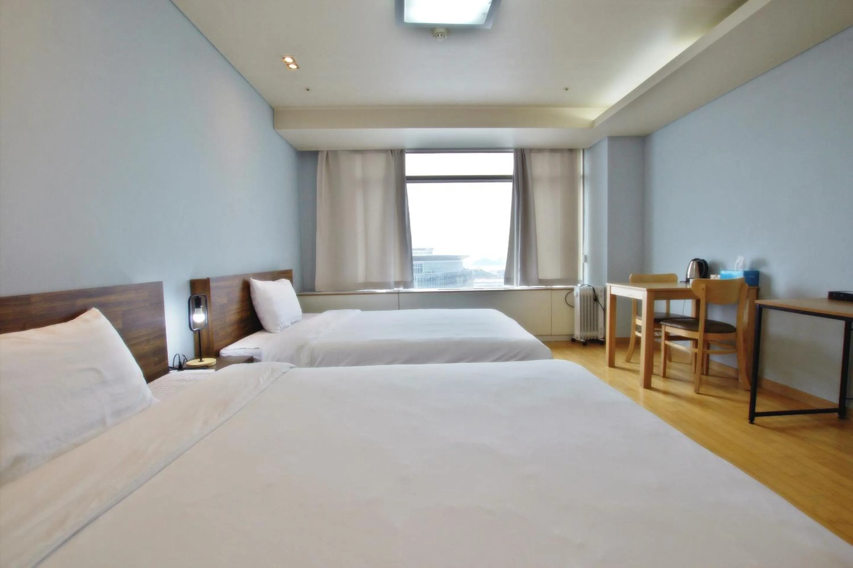 Photo of the whole room, Bed in Incheon Airport Guesthouse