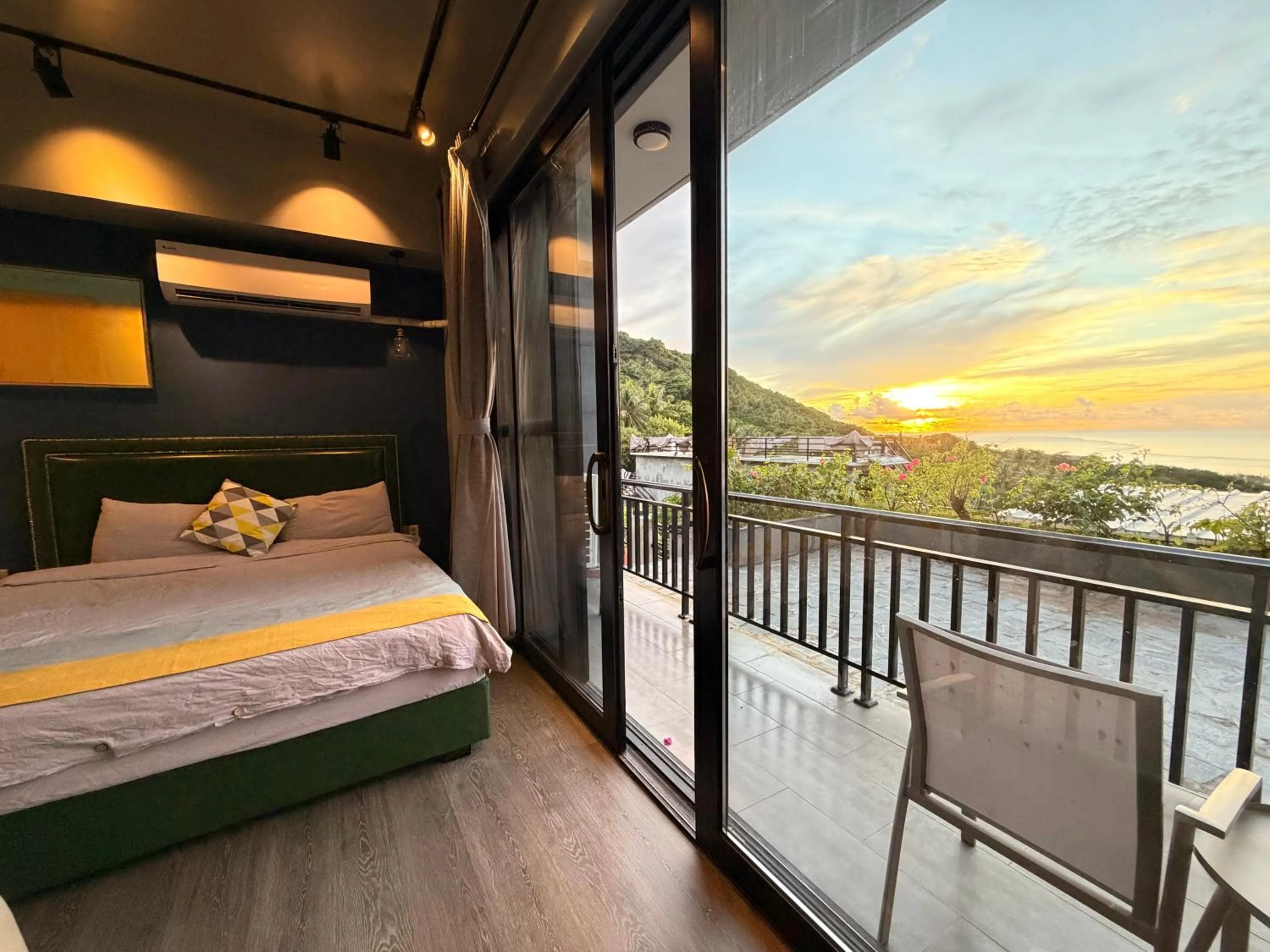 Bed in Saipan Skyline Designers Hotel