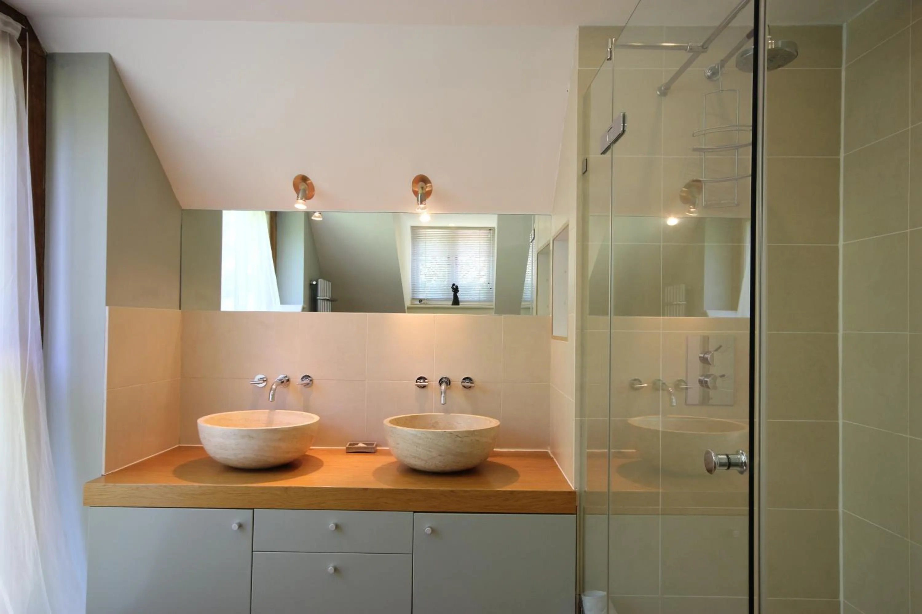 Bathroom in Felbrigg Lodge Bed And Breakfast