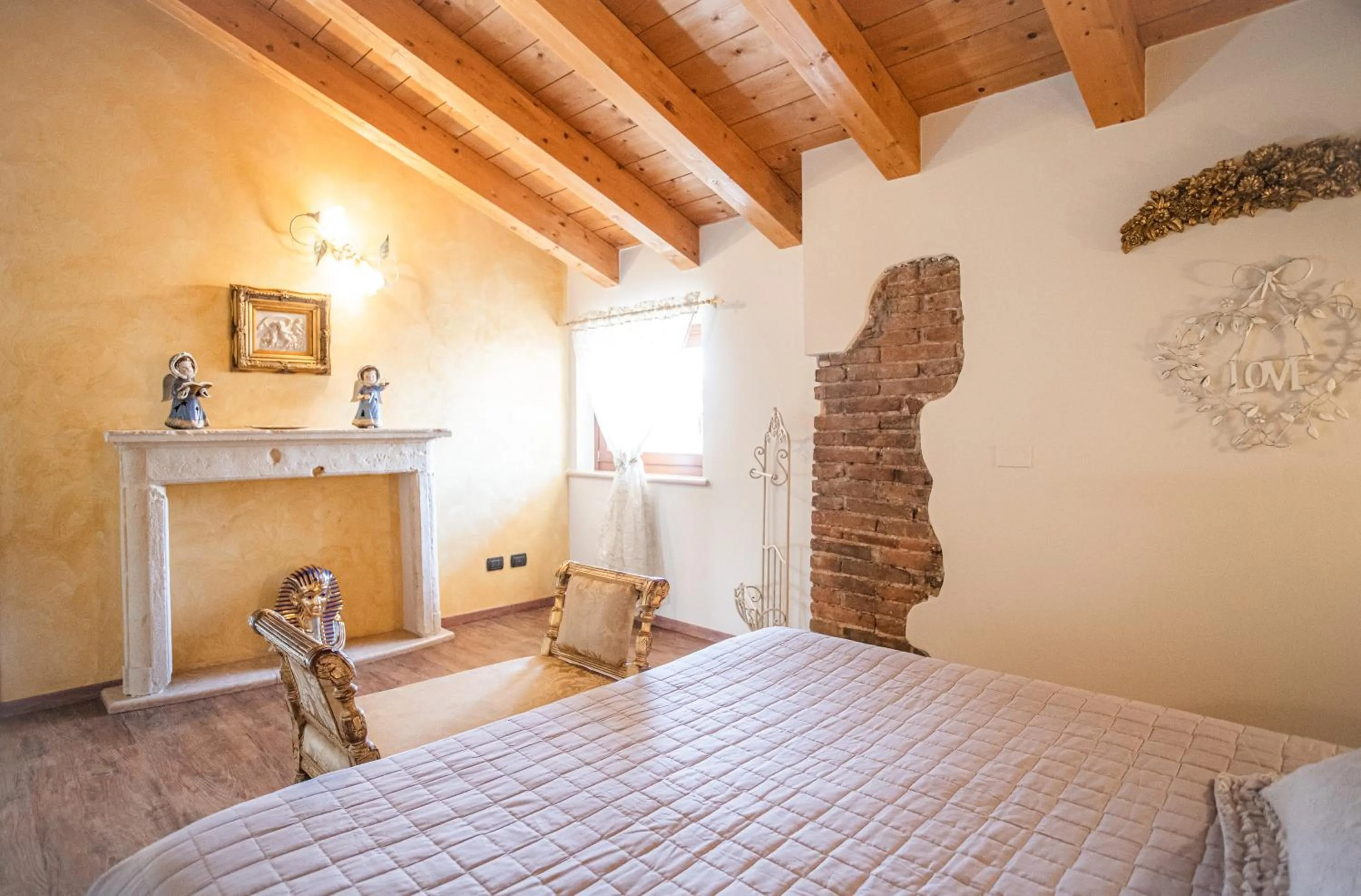 Bed in Residence Cà di Capri