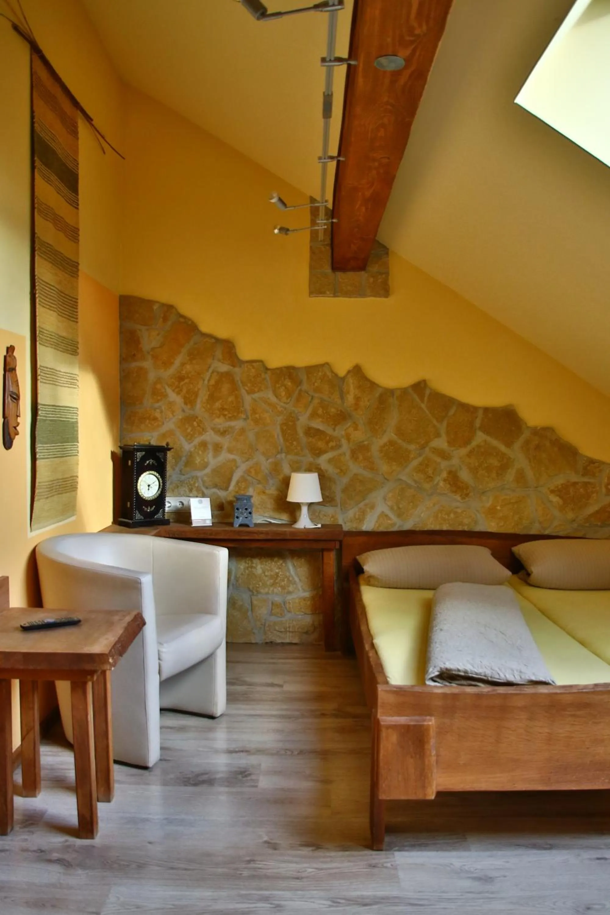 Bed in Hotel-Bistro-Europa