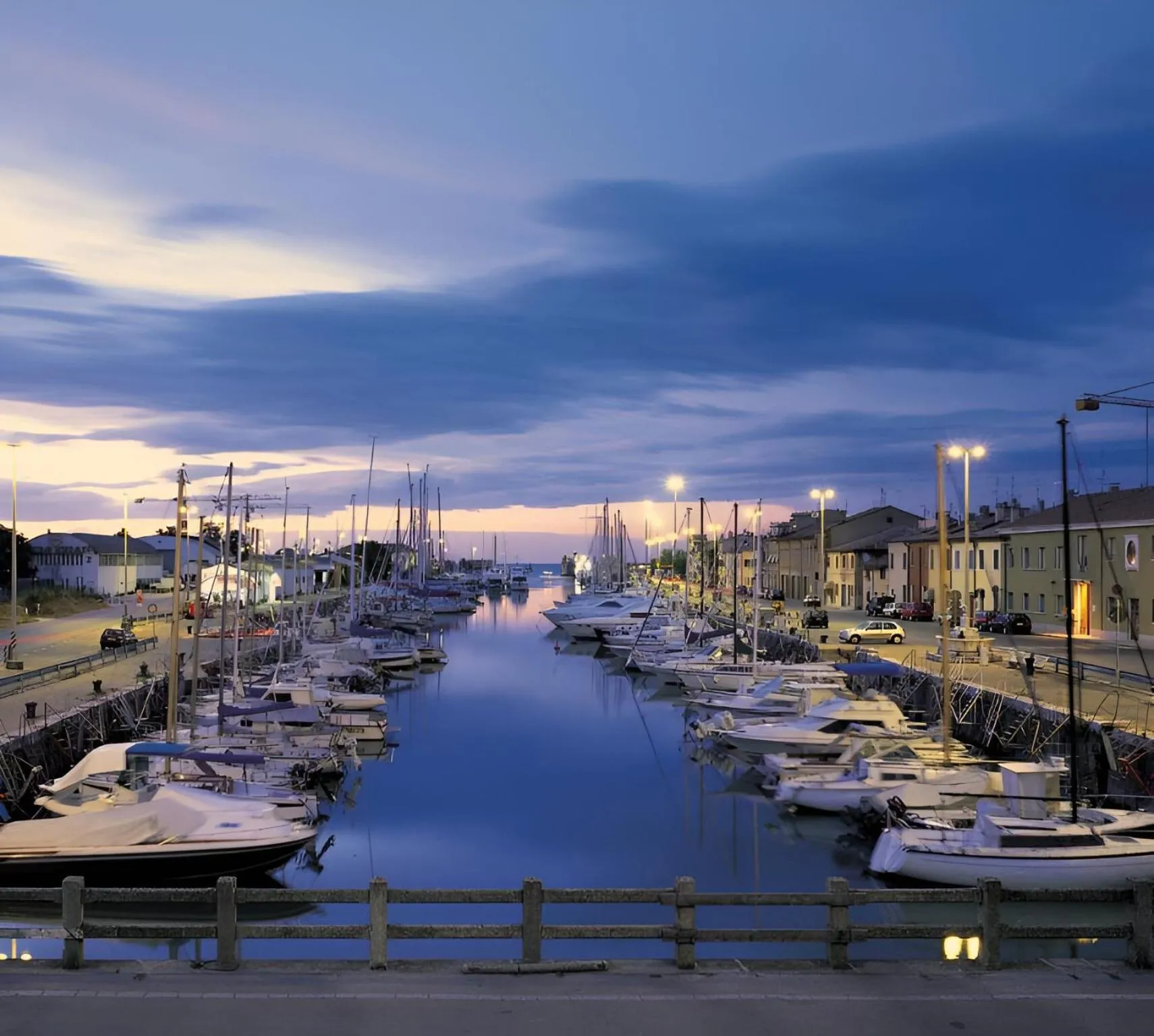 Night in Nouvel Hotel Des Bains