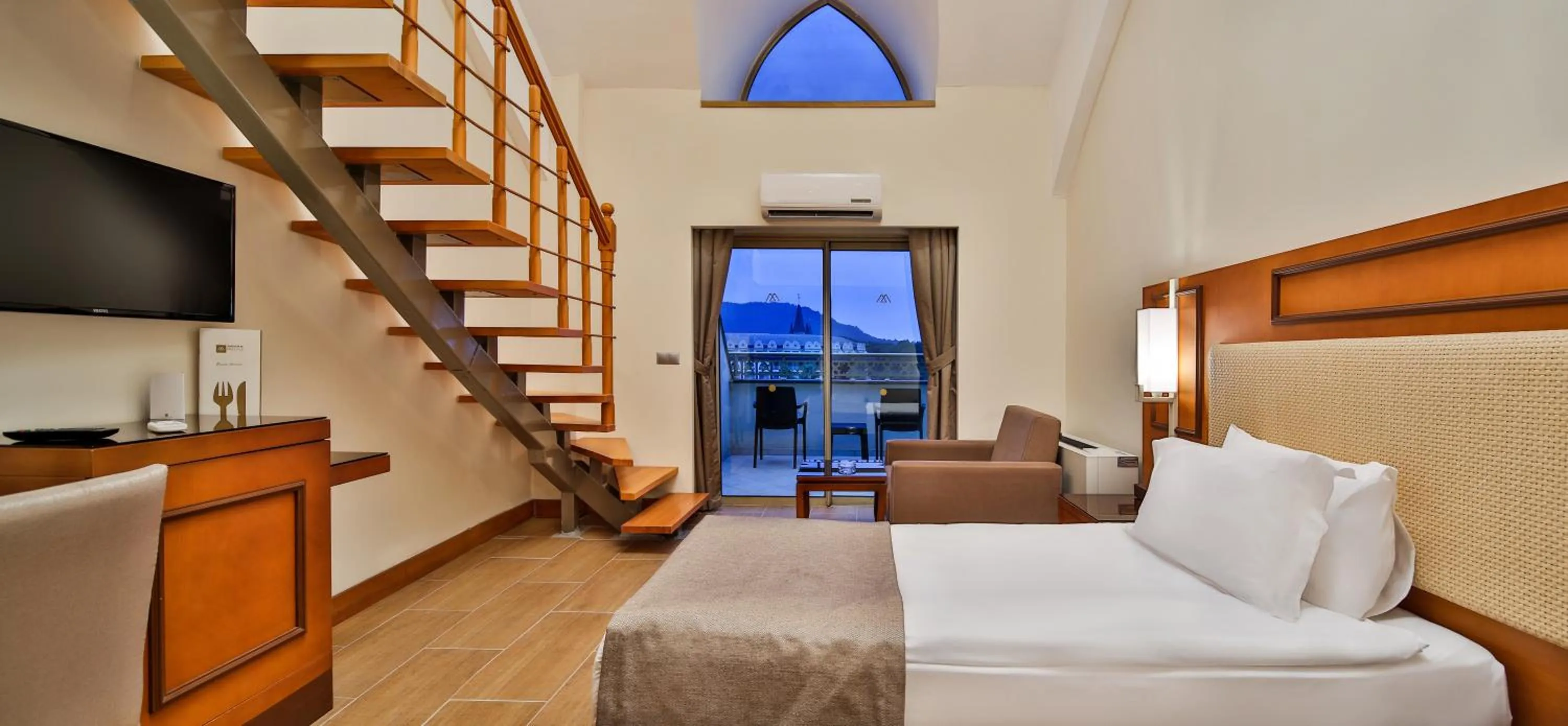 Property building in Crystal Prestige Pearl Collection