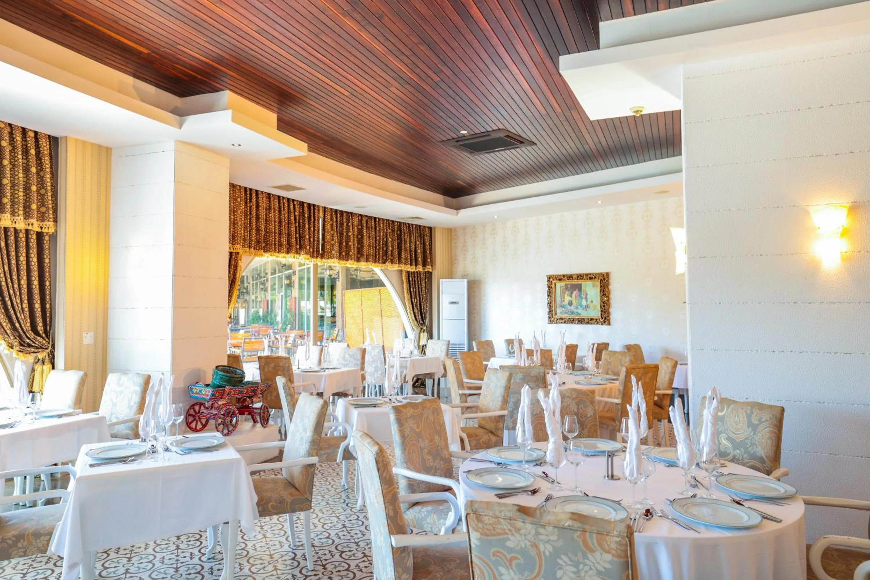 Property building in Crystal Prestige Pearl Collection