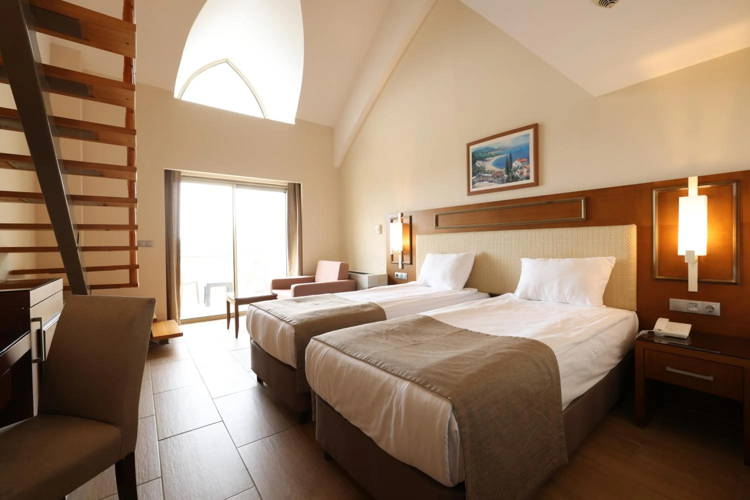 Property building, Bed in Crystal Prestige Pearl Collection