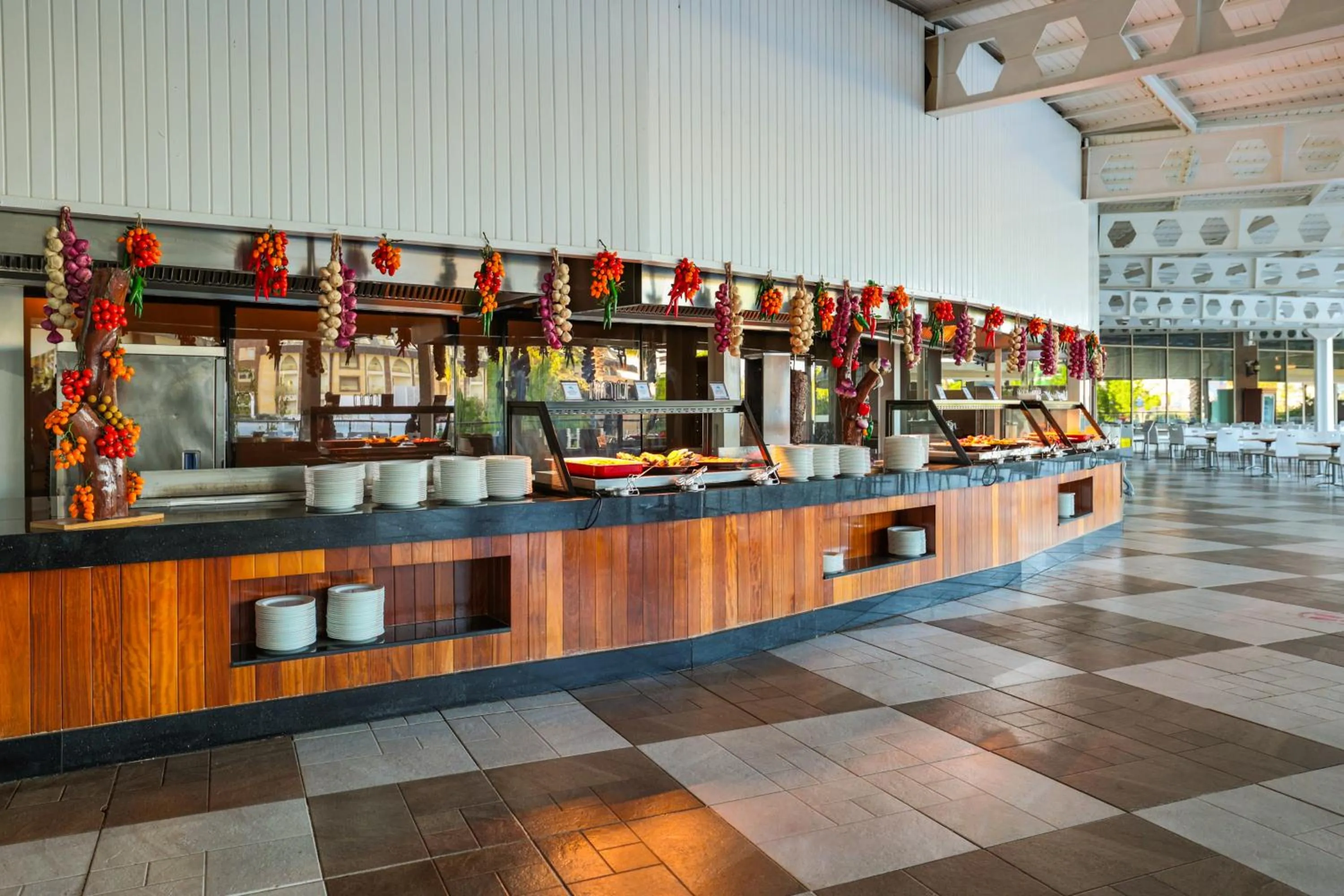 Breakfast in Crystal Prestige Pearl Collection