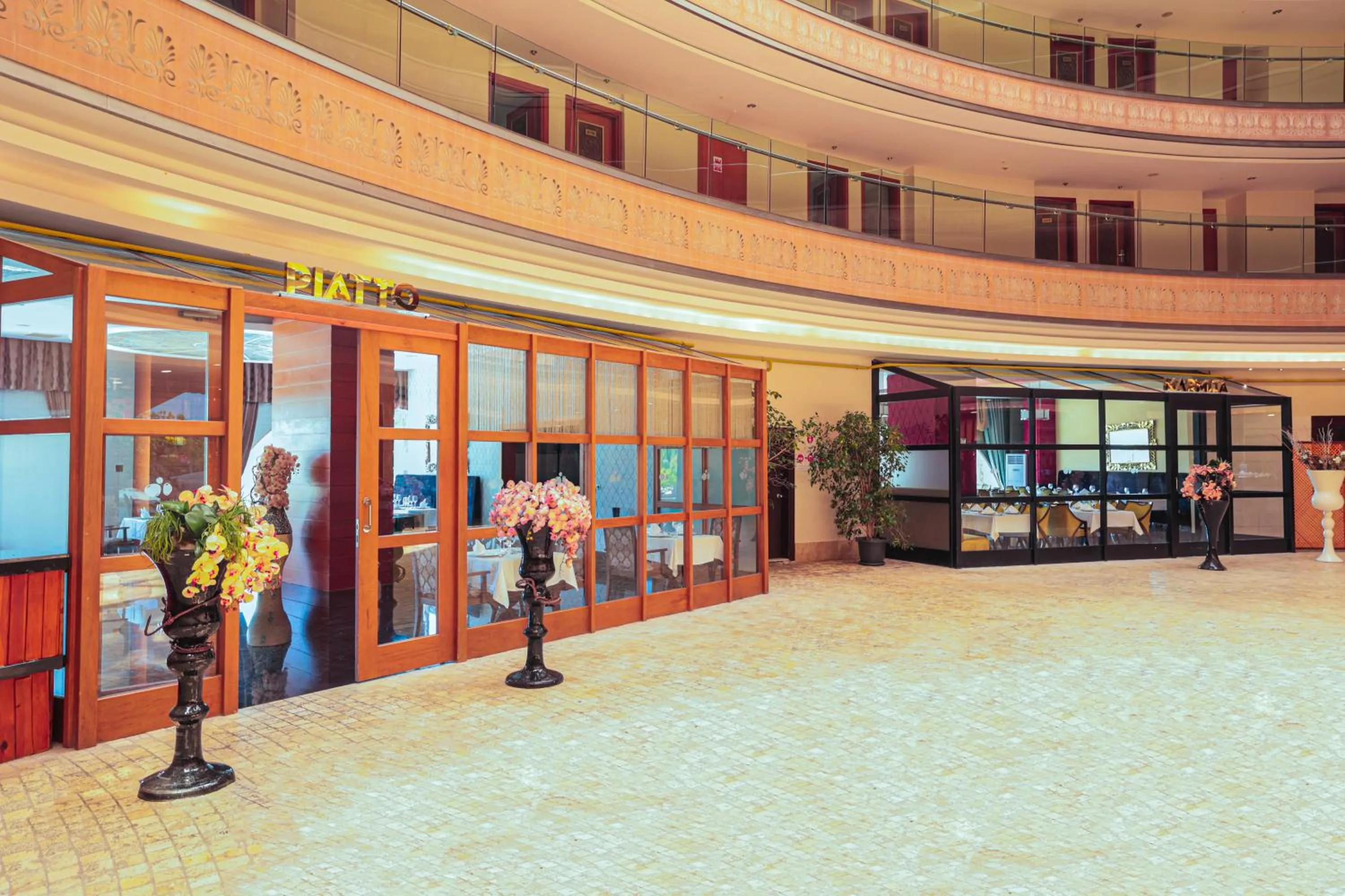 Property building in Crystal Prestige Pearl Collection