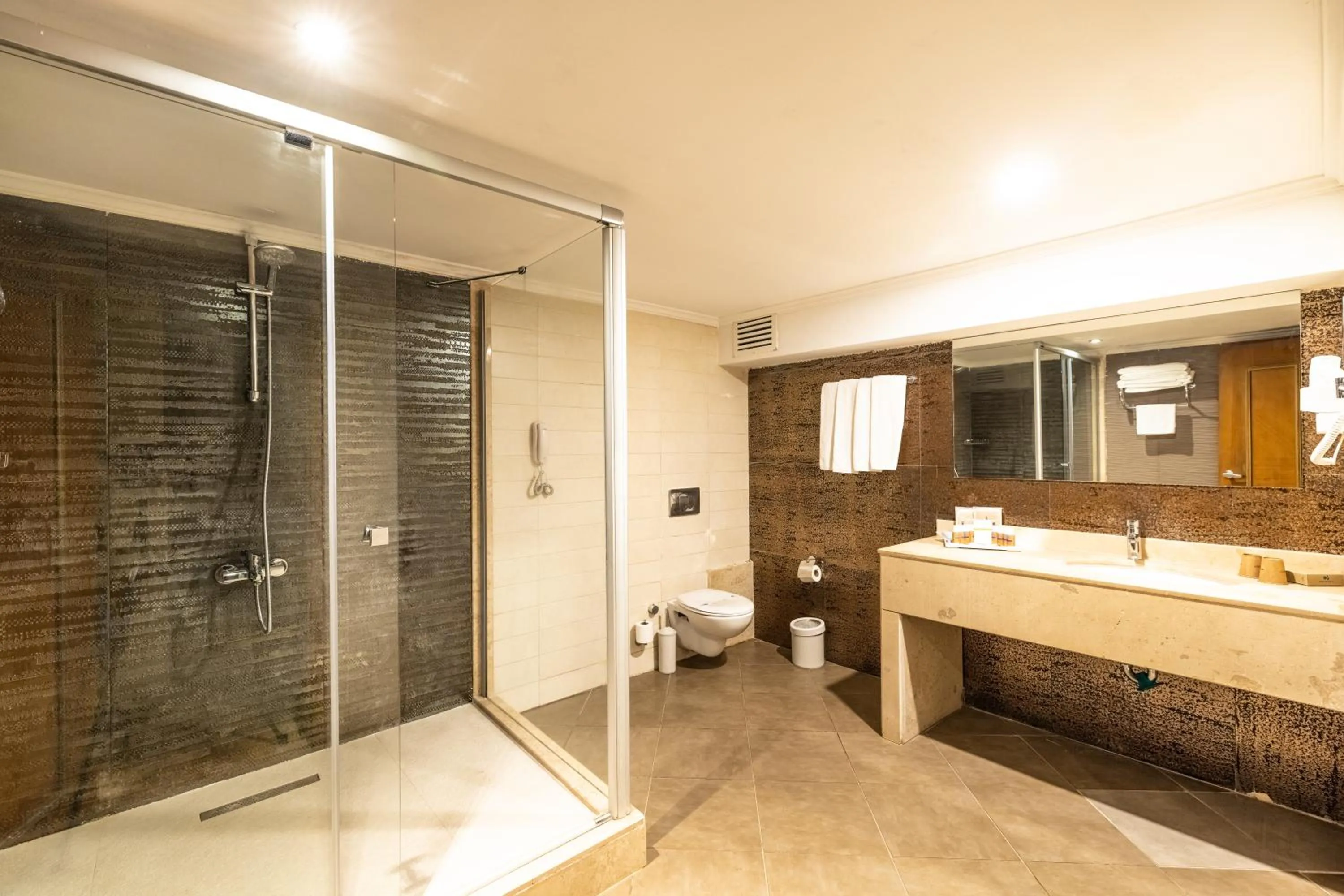 Property building in Crystal Prestige Pearl Collection