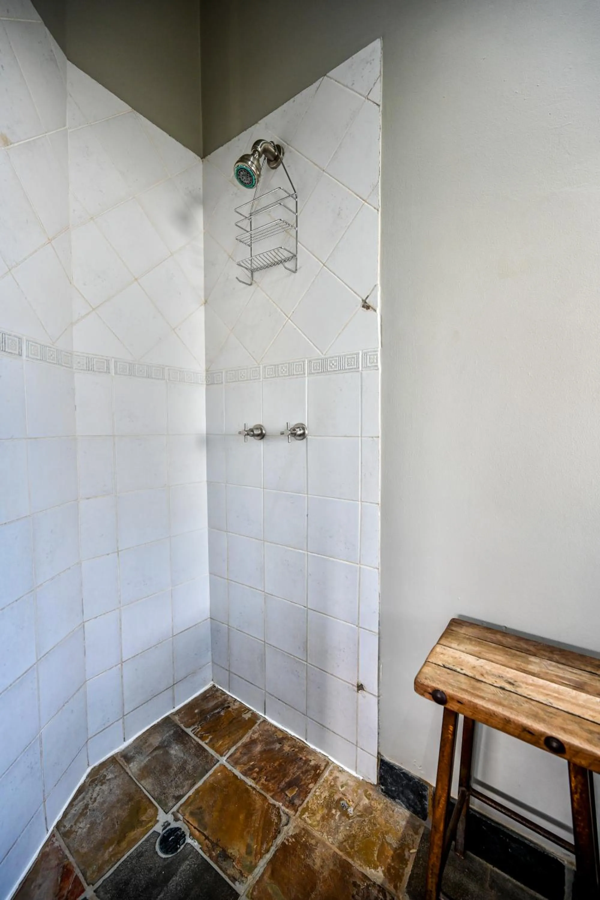 Shower in Blue Rain Guest House