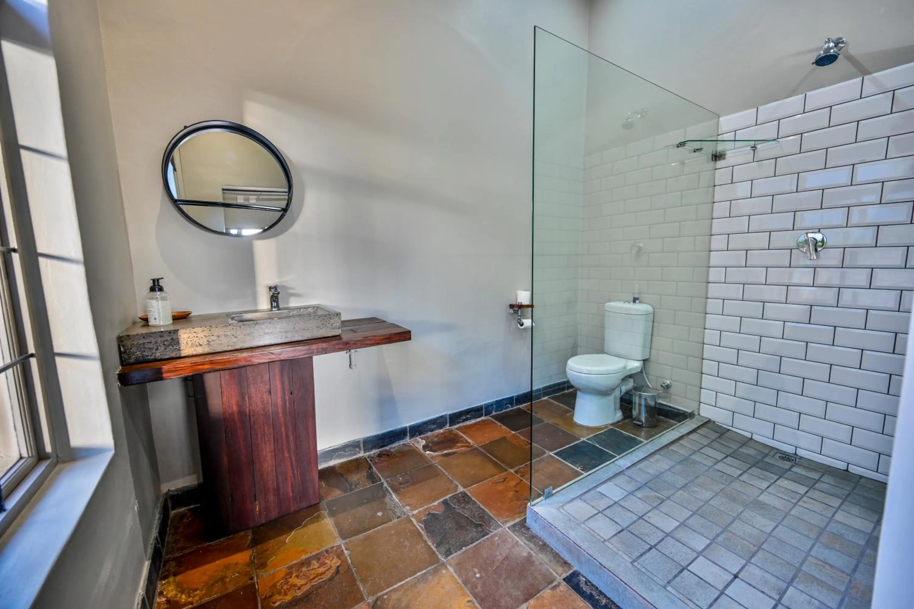 Shower in Blue Rain Guest House