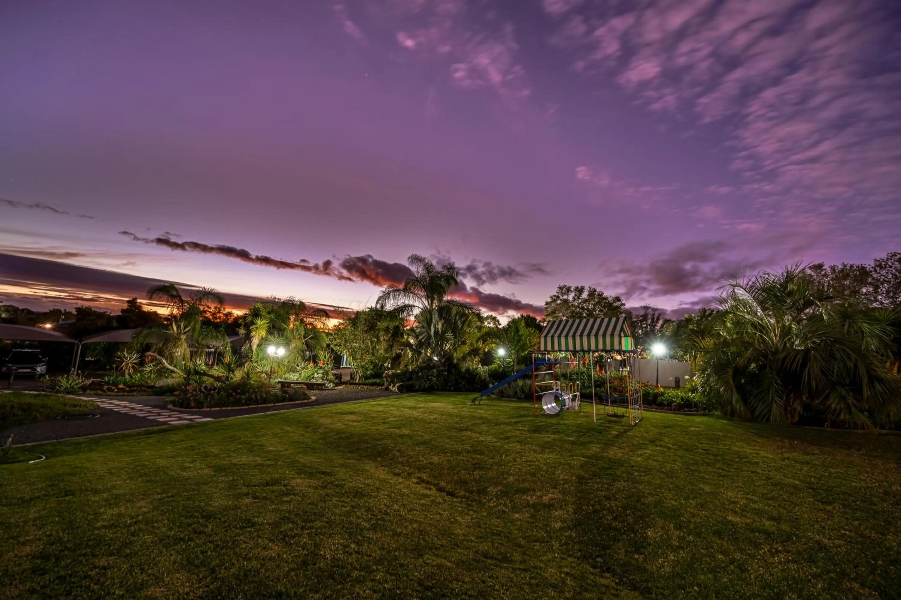 Night in Blue Rain Guest House