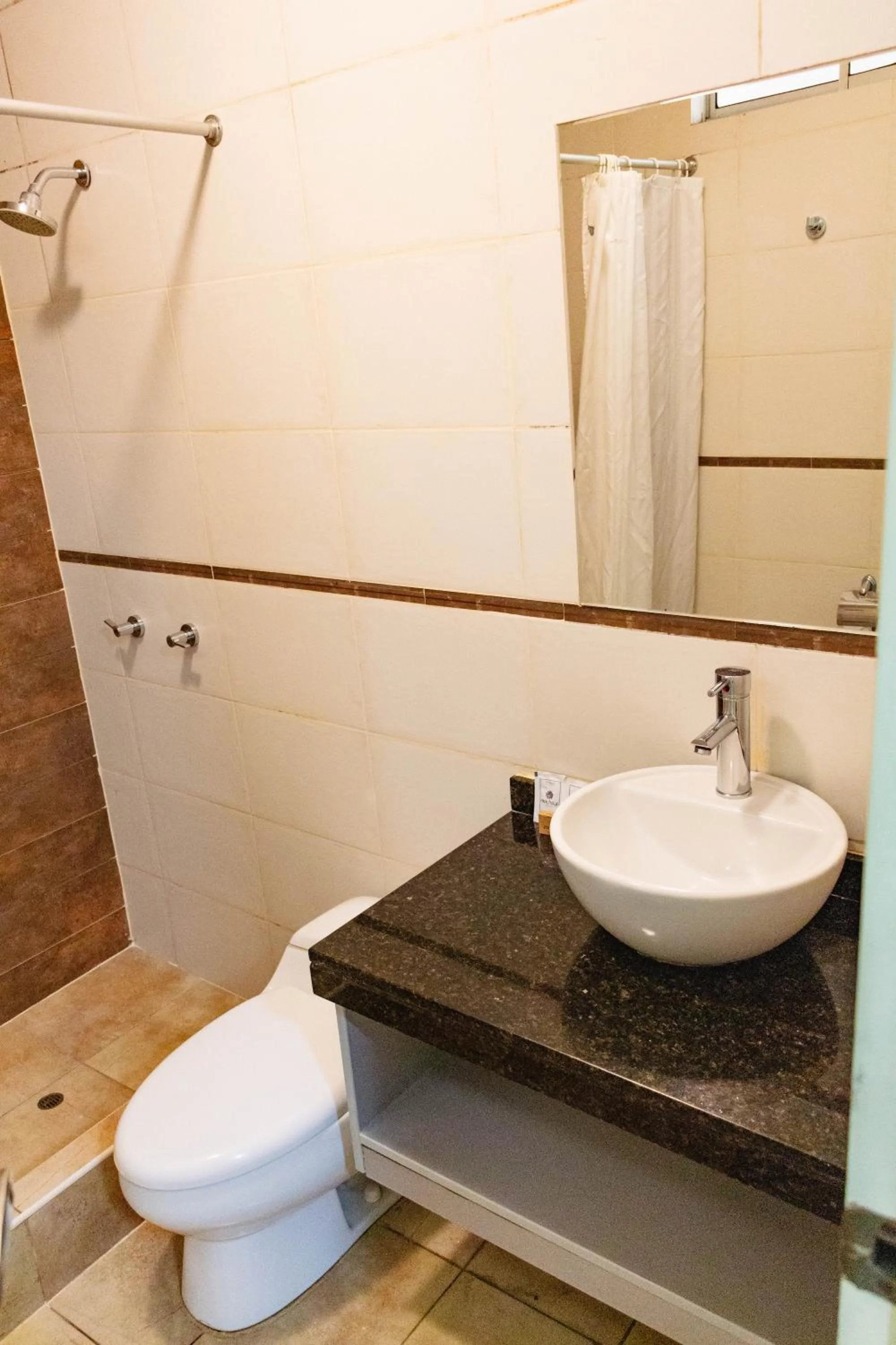 Bathroom in Hotel Mochiks