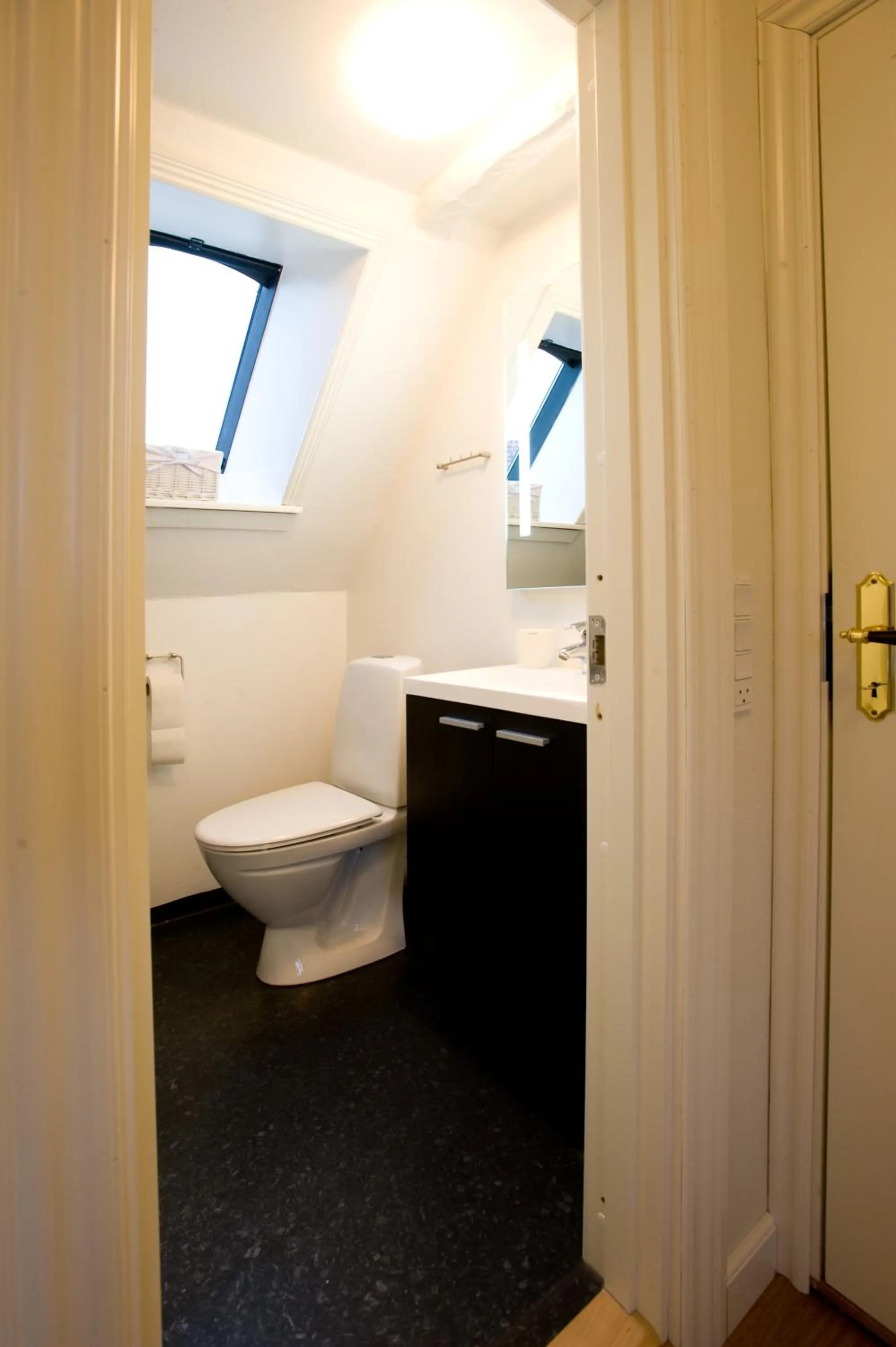 Bathroom in Den Gamle Købmandsgaard Bed & Breakfast