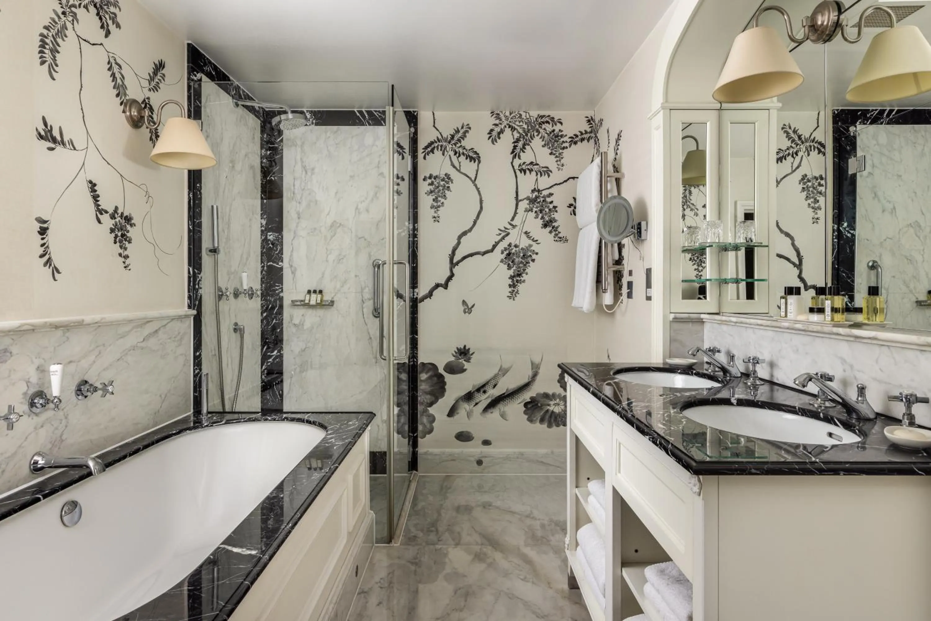 Shower in The Goring