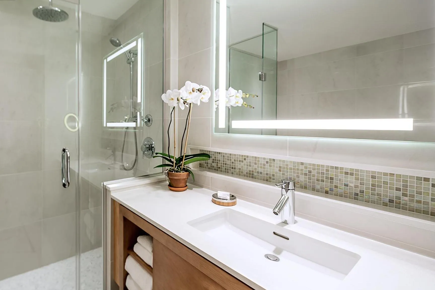 Bathroom in Concorde Hotel New York