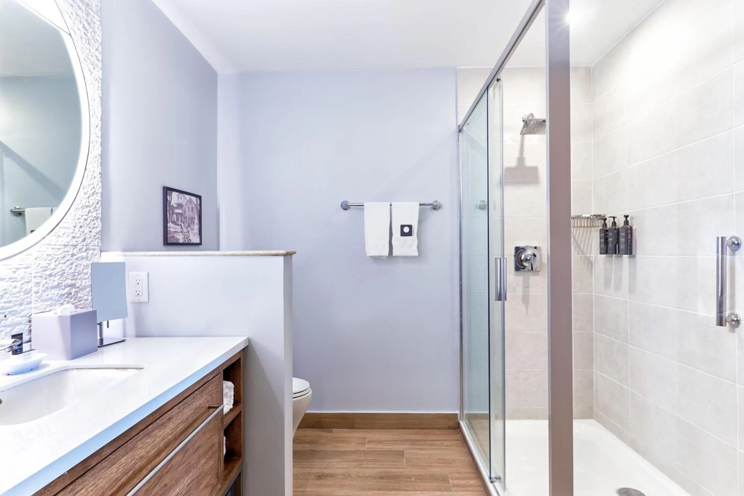 Photo of the whole room in Courtyard by Marriott Paramaribo