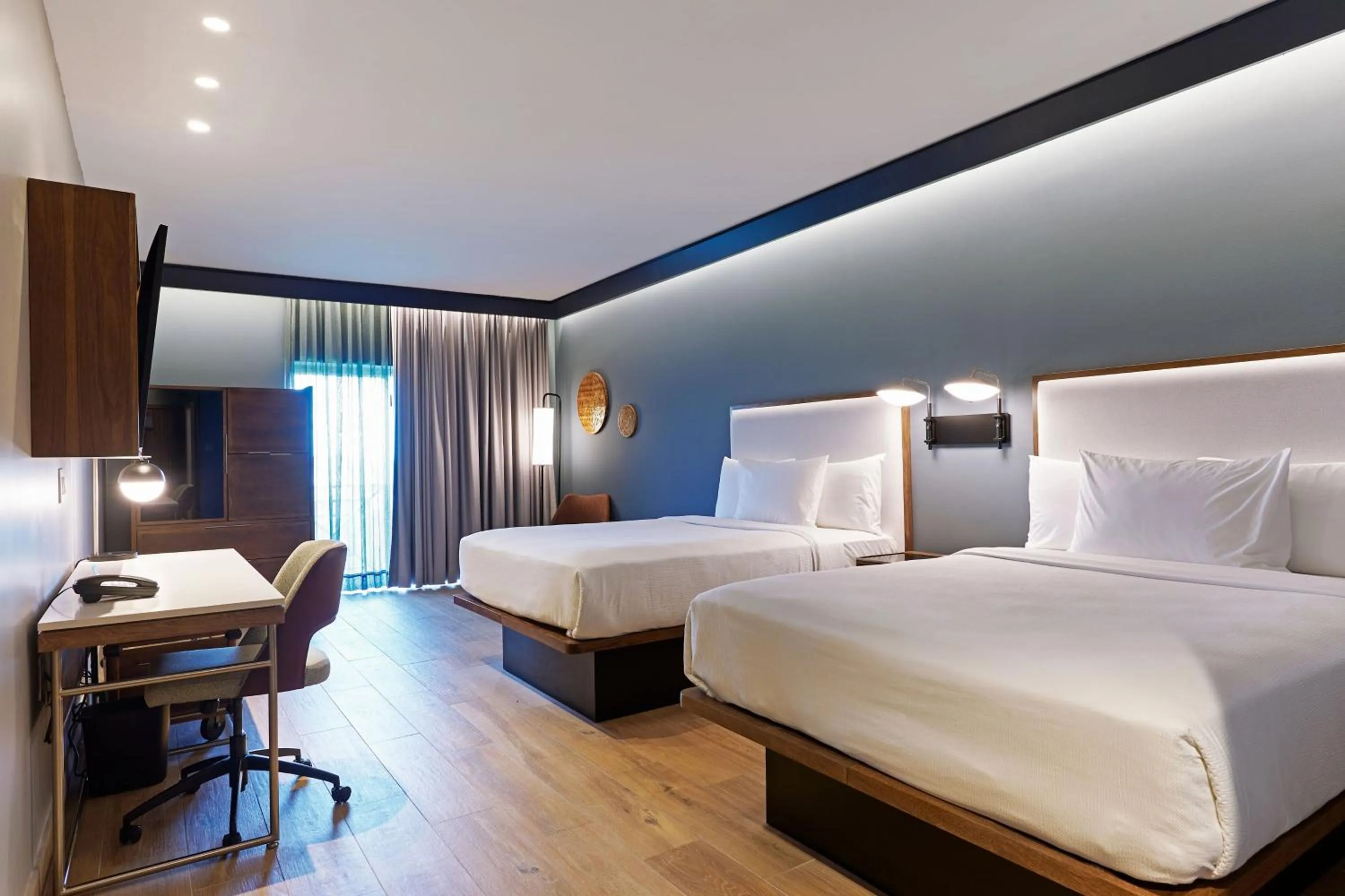 Photo of the whole room, Bed in Courtyard by Marriott Paramaribo