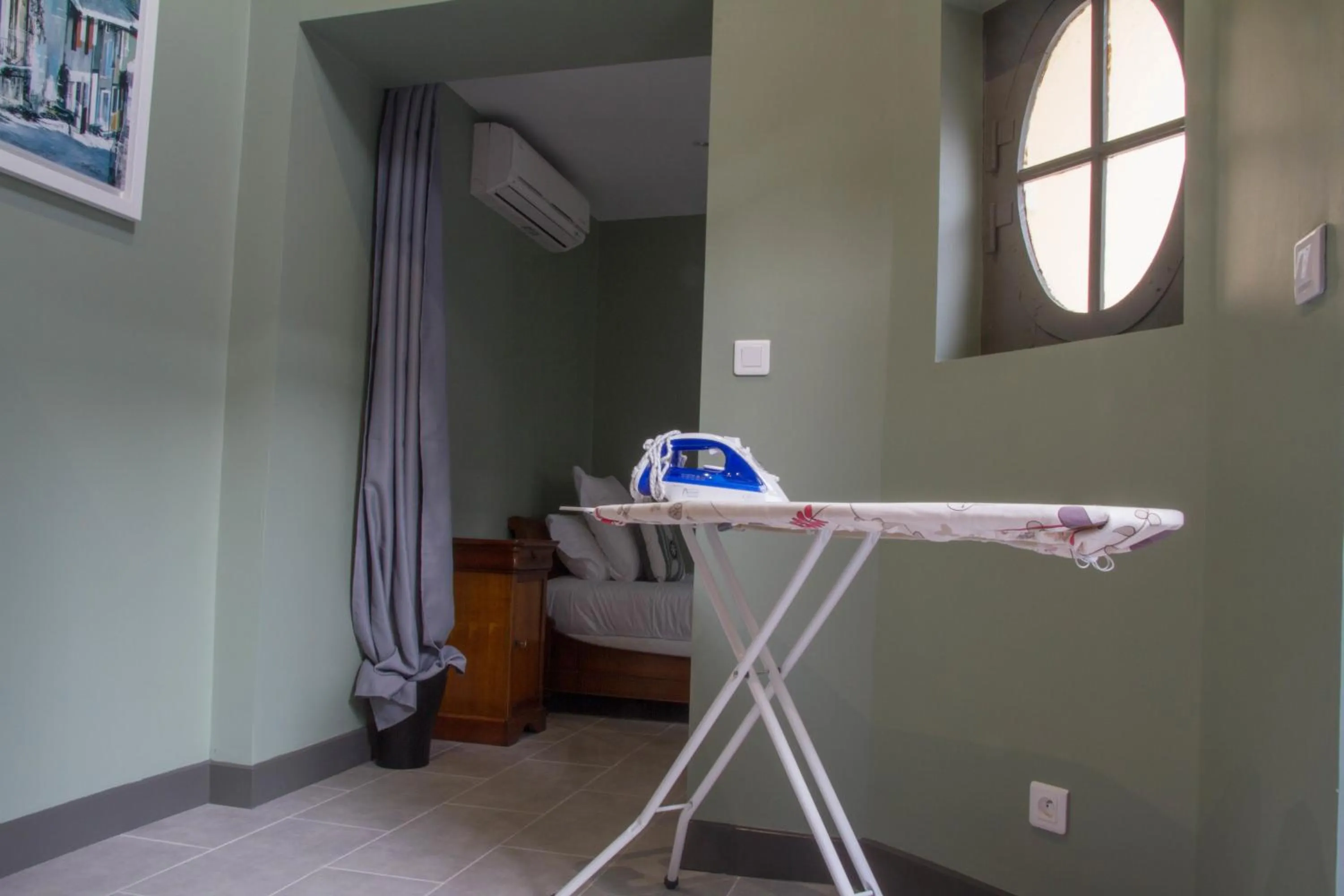 Area and facilities in The Nest