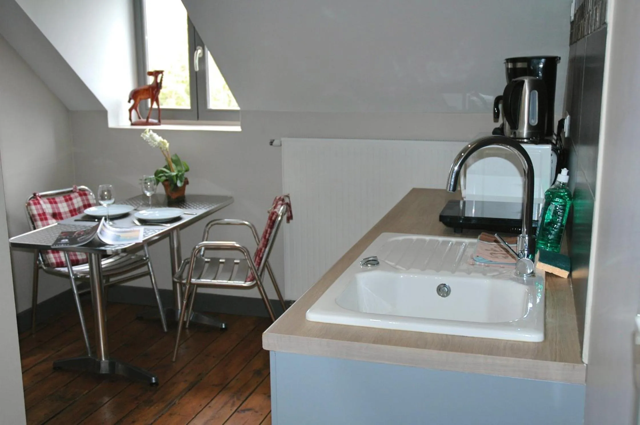 Coffee/tea facilities in The Nest