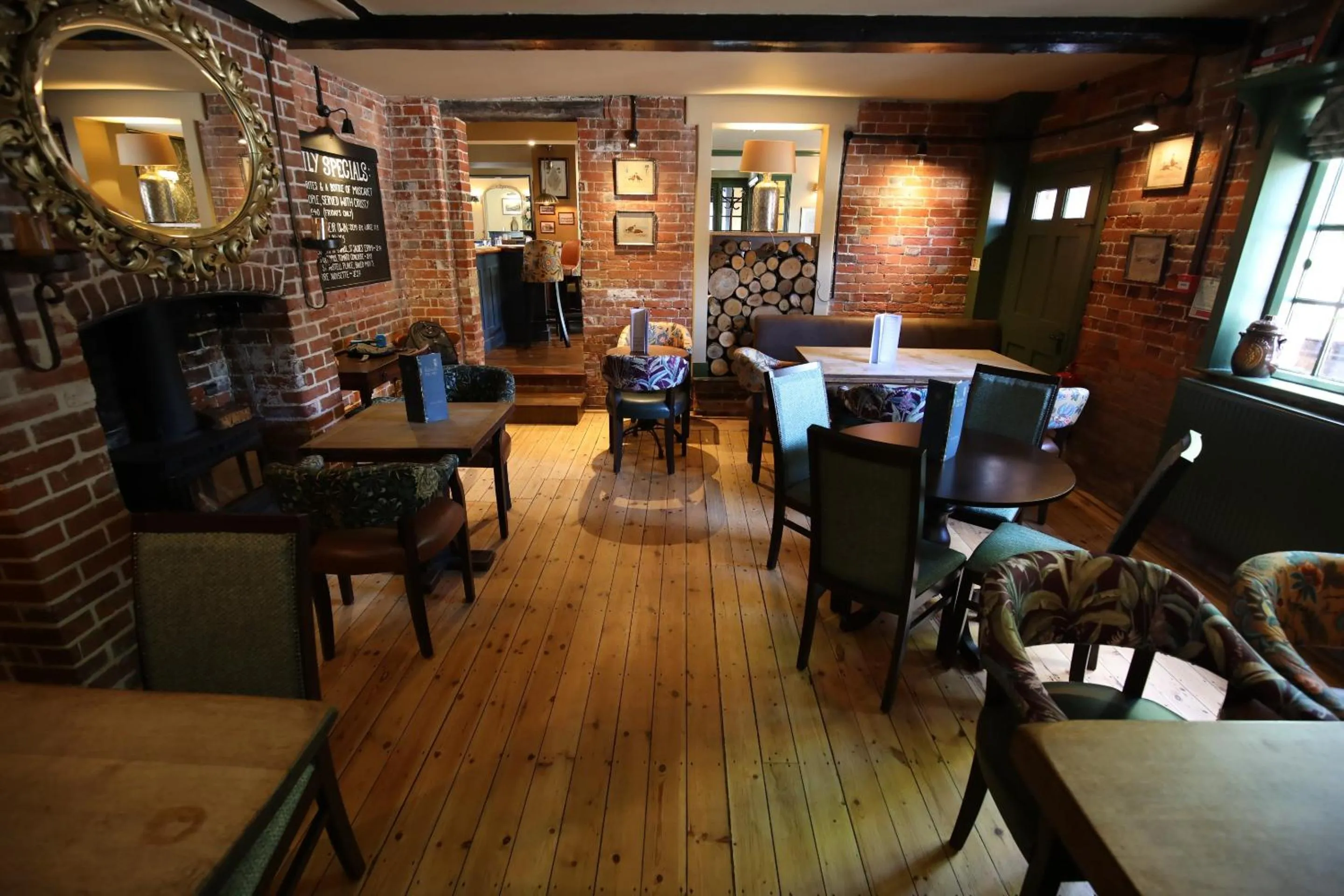 Dining area in The King's Head