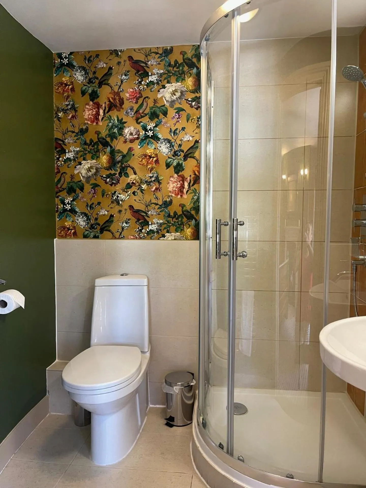 Bathroom in The King's Head