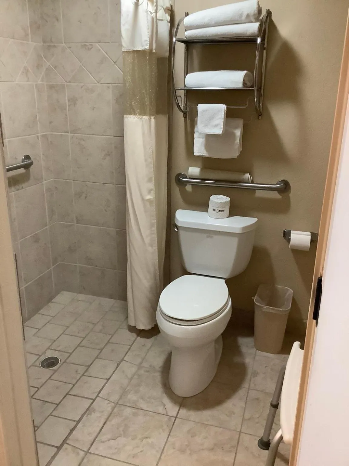 Shower in Best Western Nursanickel Hotel