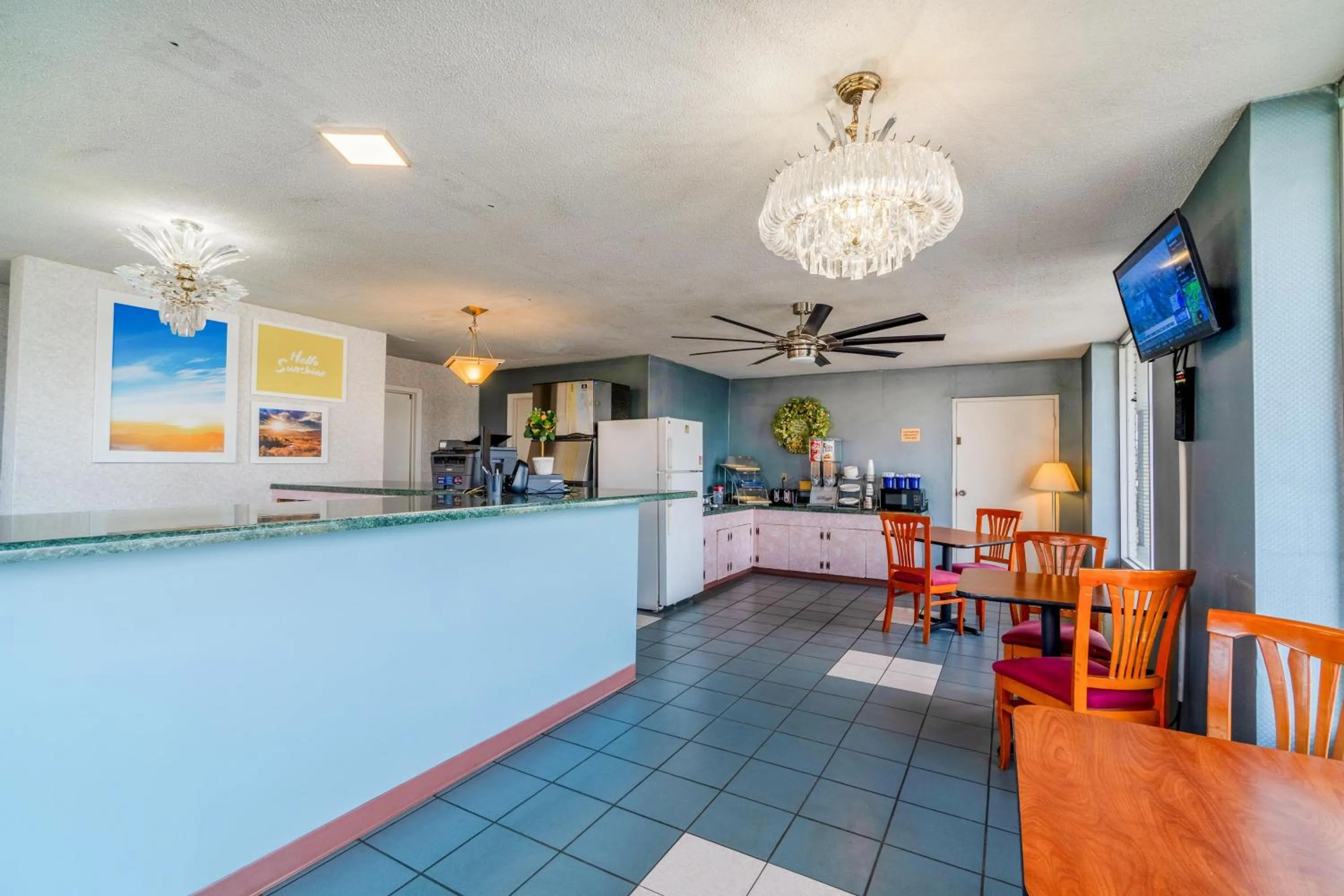 Lobby or reception in Ozark Junction mountain view by OYO