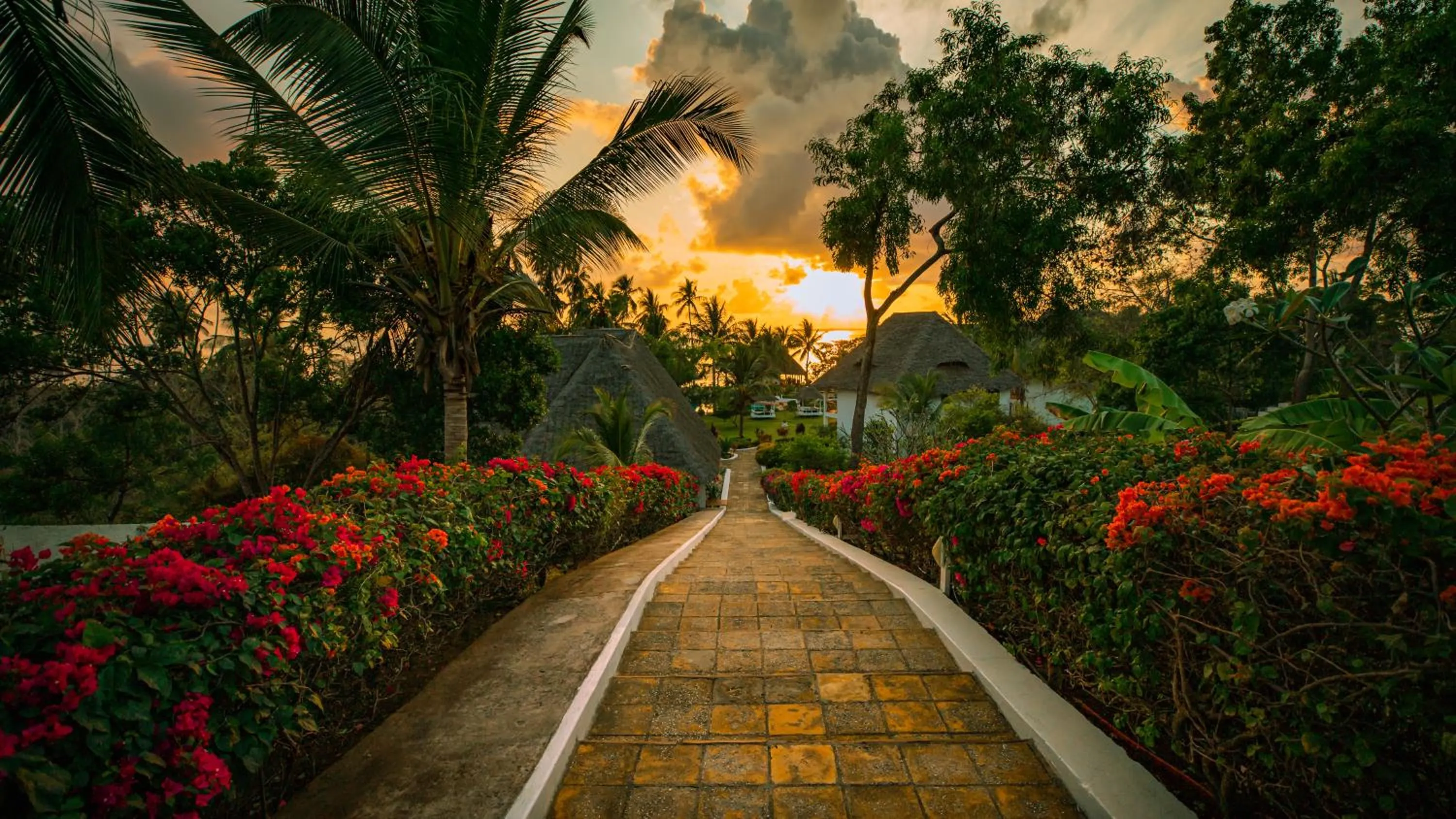 Property building in Filao Beach by Sansi