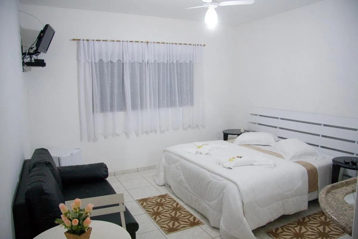 Photo of the whole room, Bed in Pousada das Estrelas
