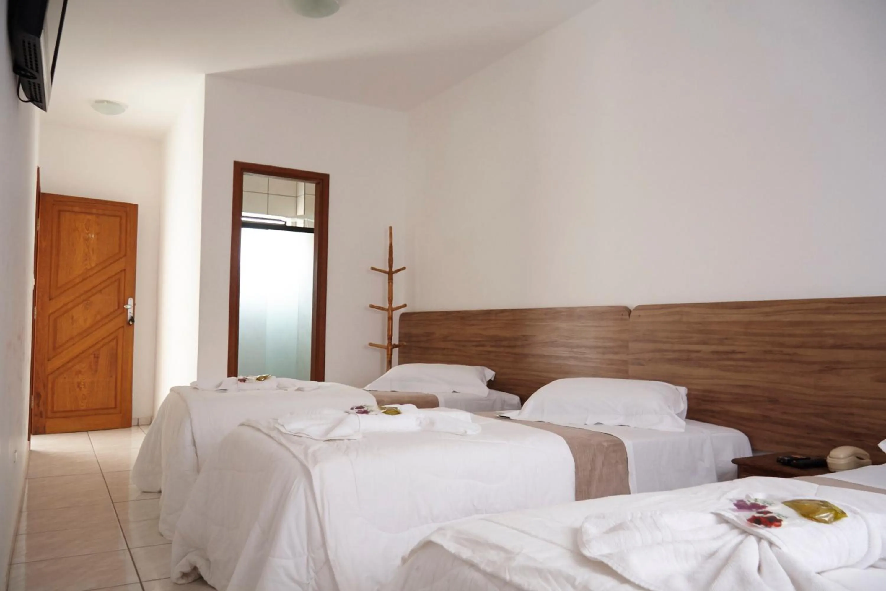 Photo of the whole room, Bed in Pousada das Estrelas