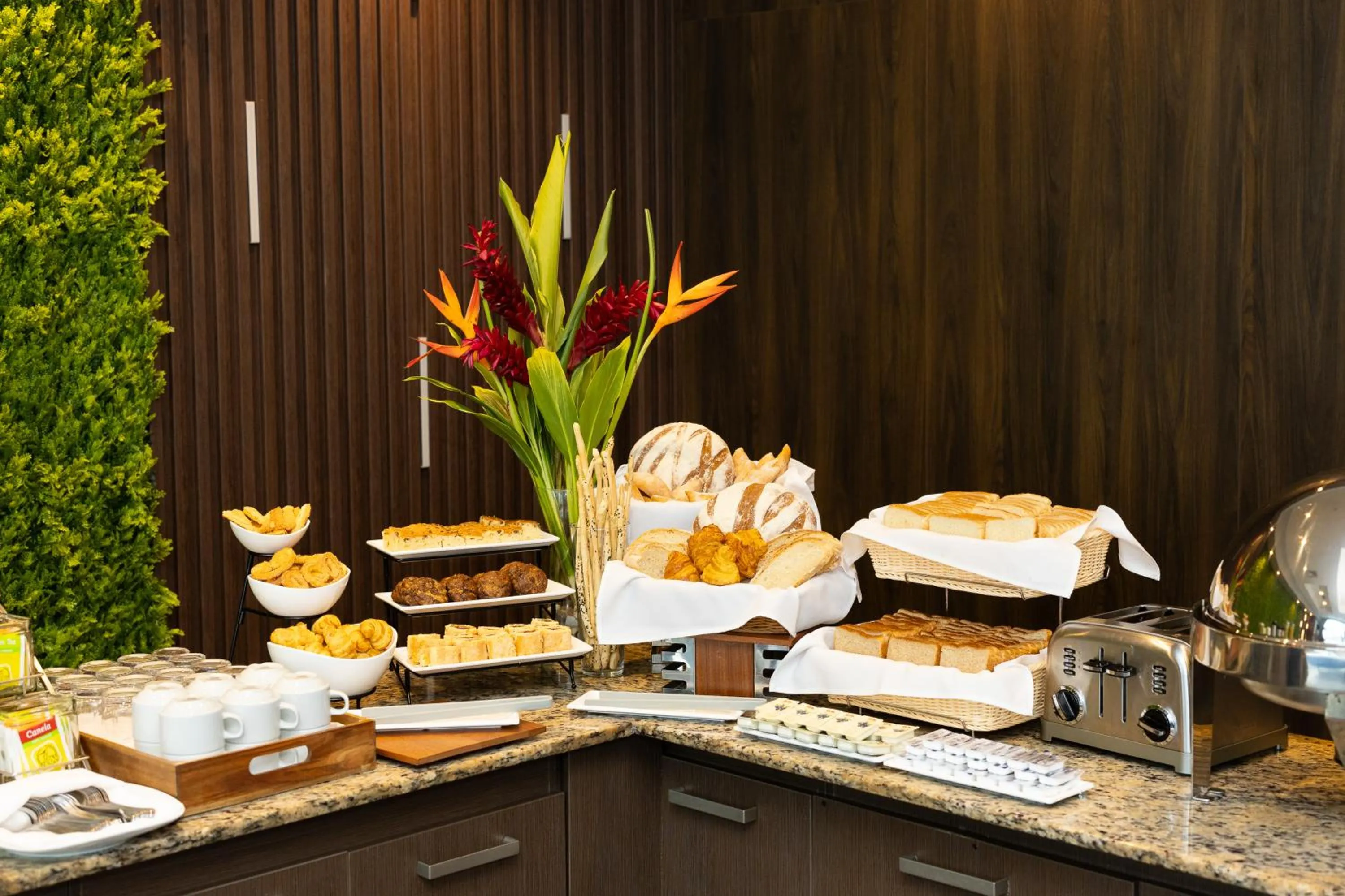 Breakfast in Victoria Hotel and Suites Panama