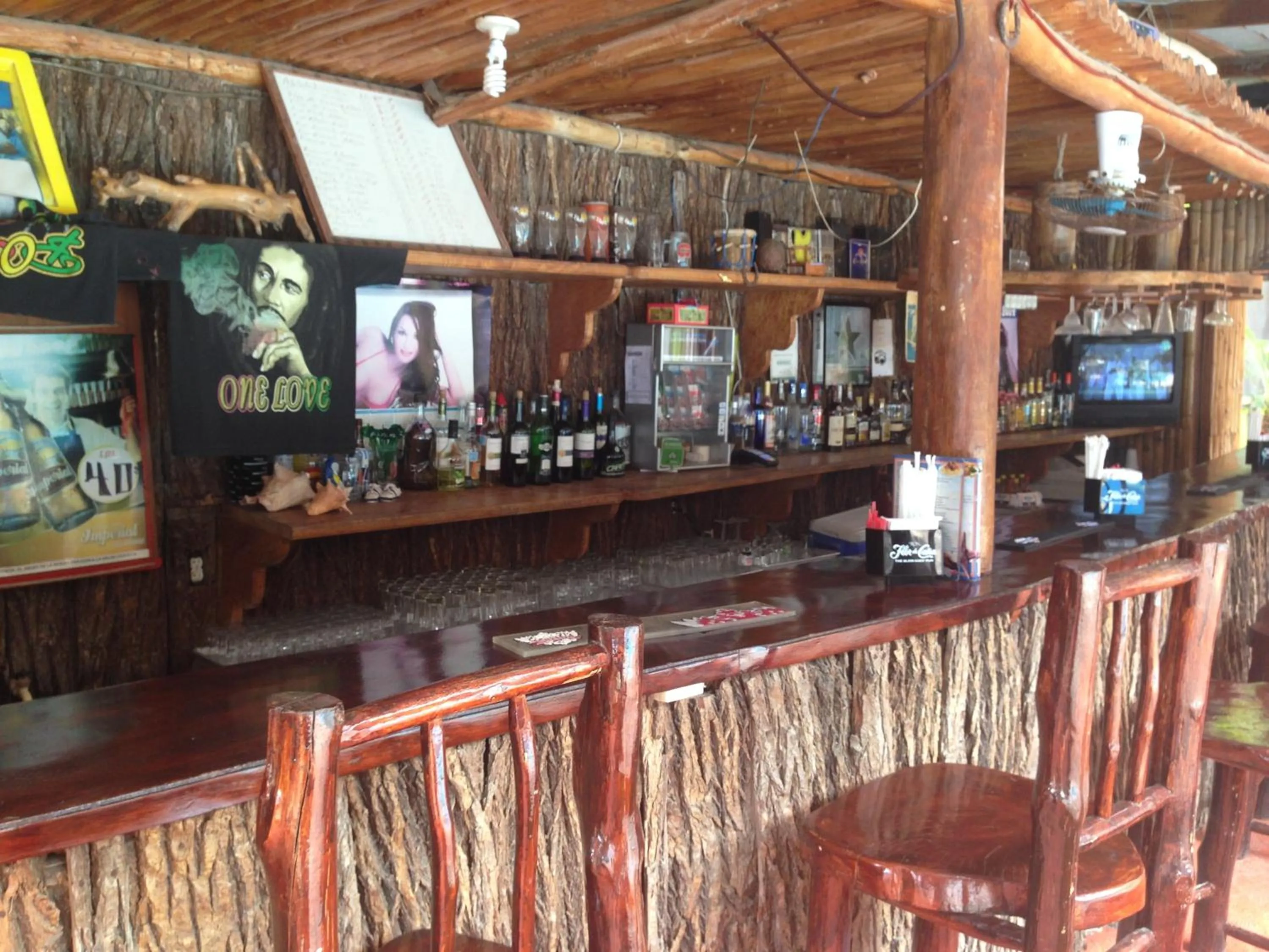 Restaurant/places to eat in La Delphina Bed and Breakfast Bar and Grill