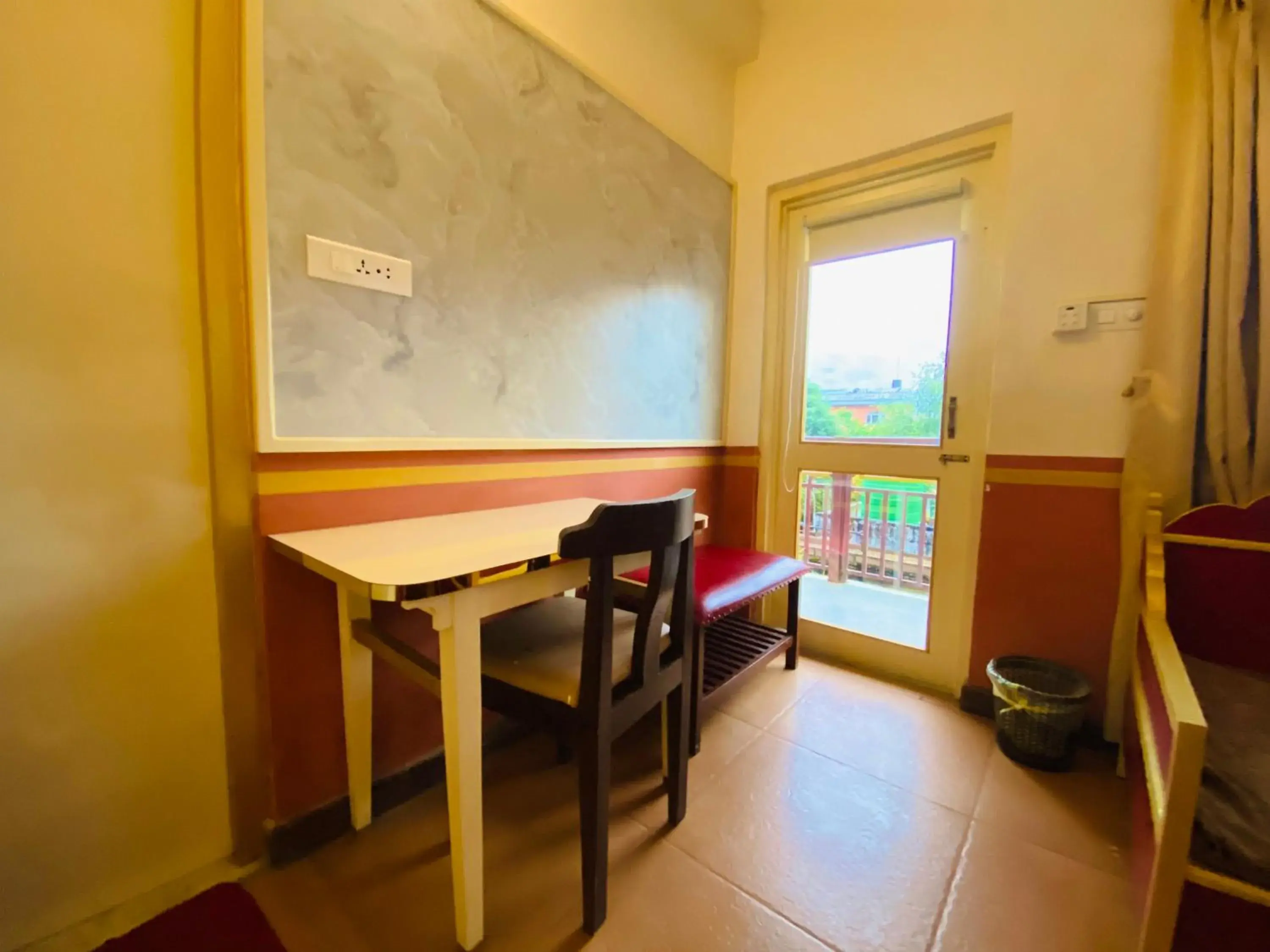 Superior Queen Room in Three Jewels Boutique Hotel Superior Queen Room in Three Jewels Boutique Hotel