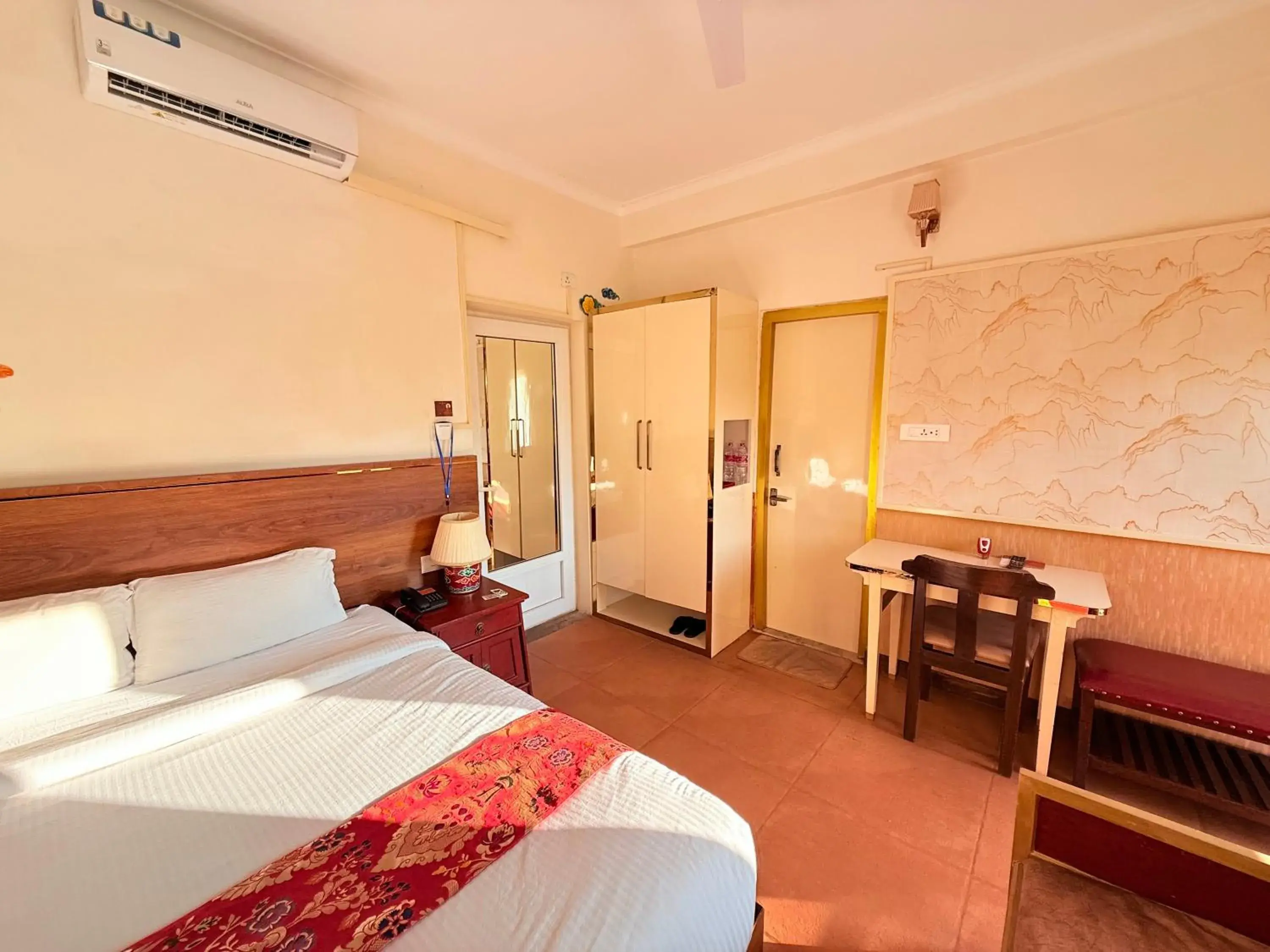 Double Room with Balcony - single occupancy in Three Jewels Boutique Hotel Double Room with Balcony - single occupancy in Three Jewels Boutique Hotel