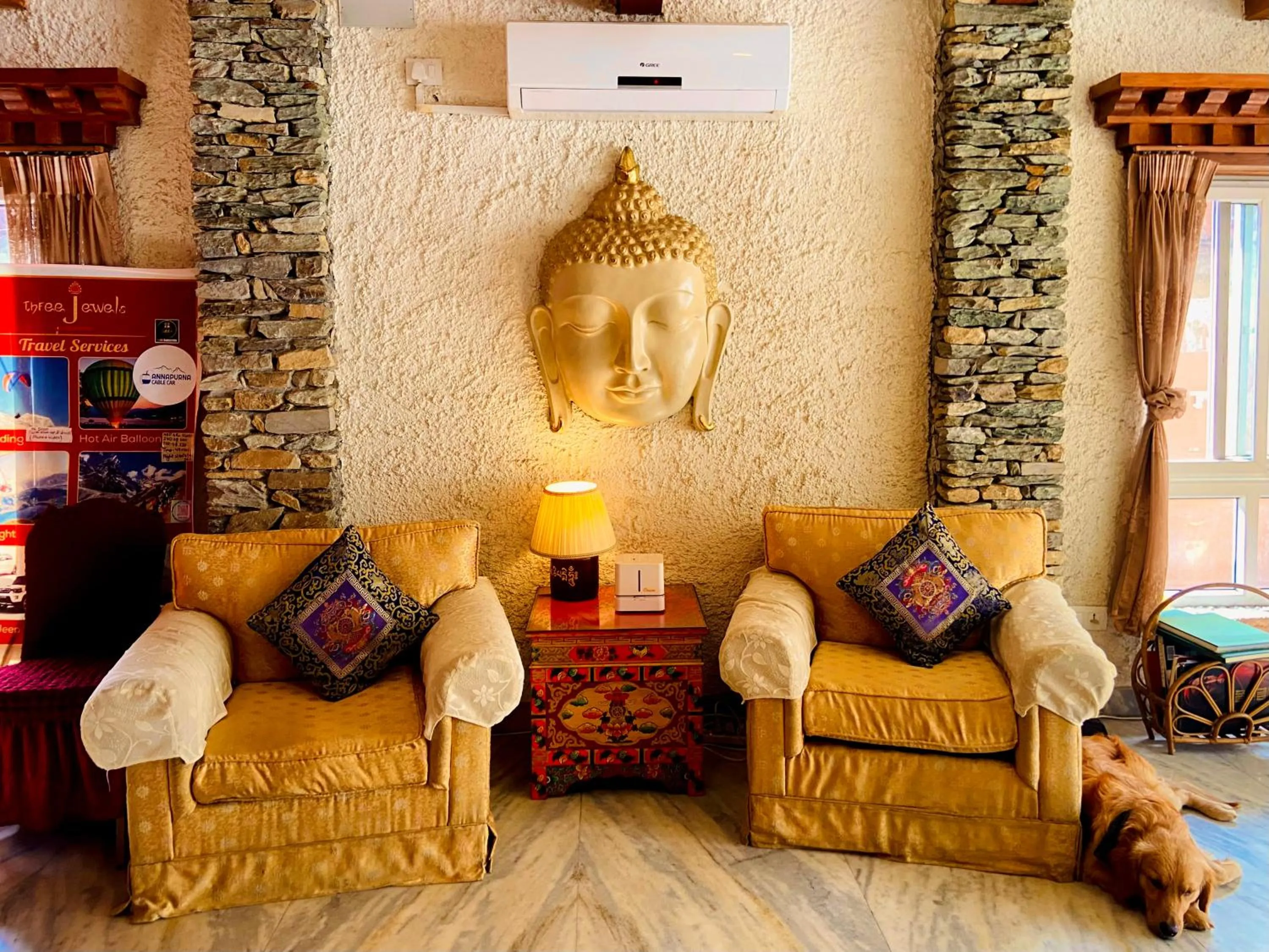 Three Jewels Boutique Hotel