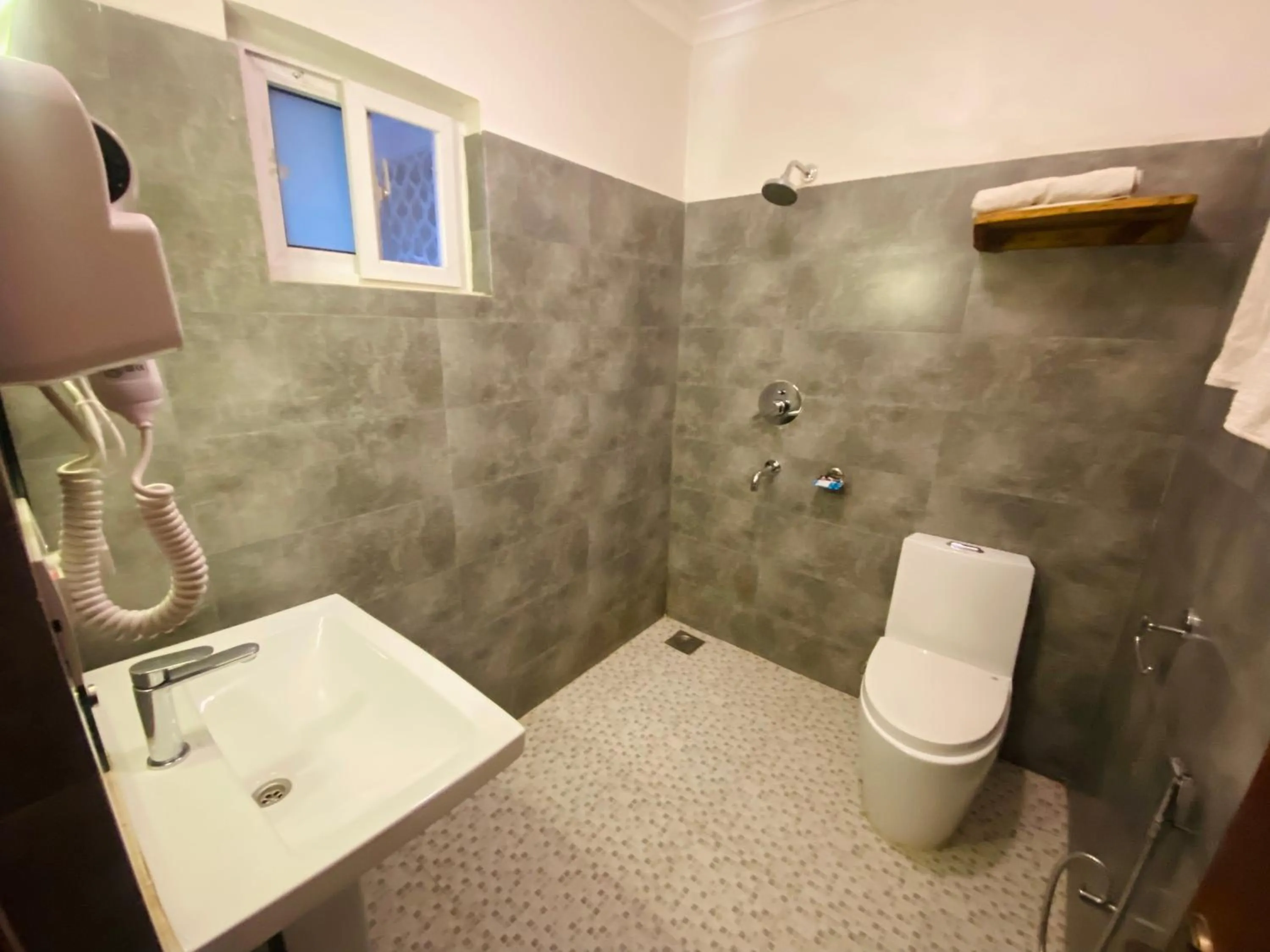 Three Jewels Boutique Hotel