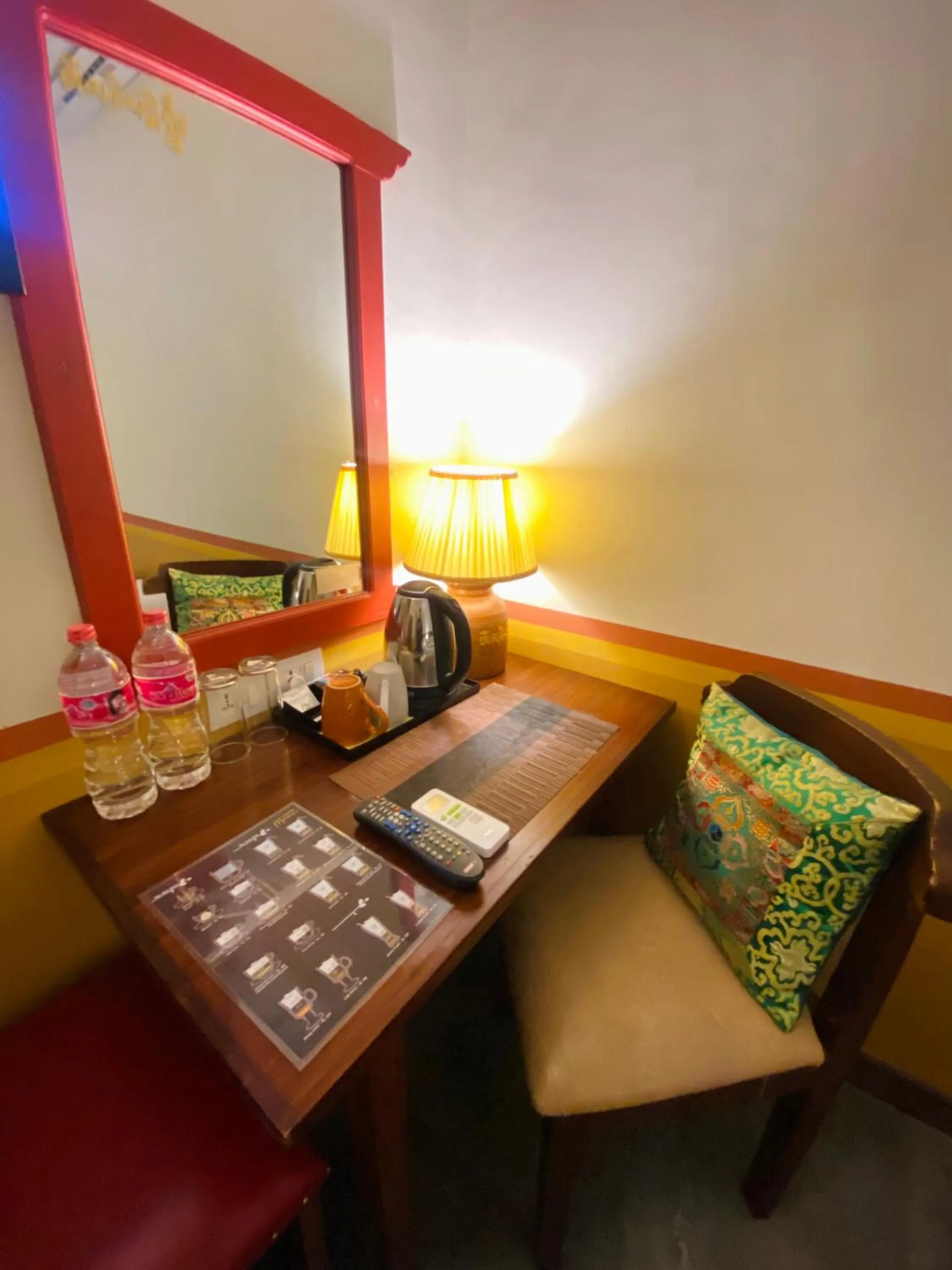 Three Jewels Boutique Hotel