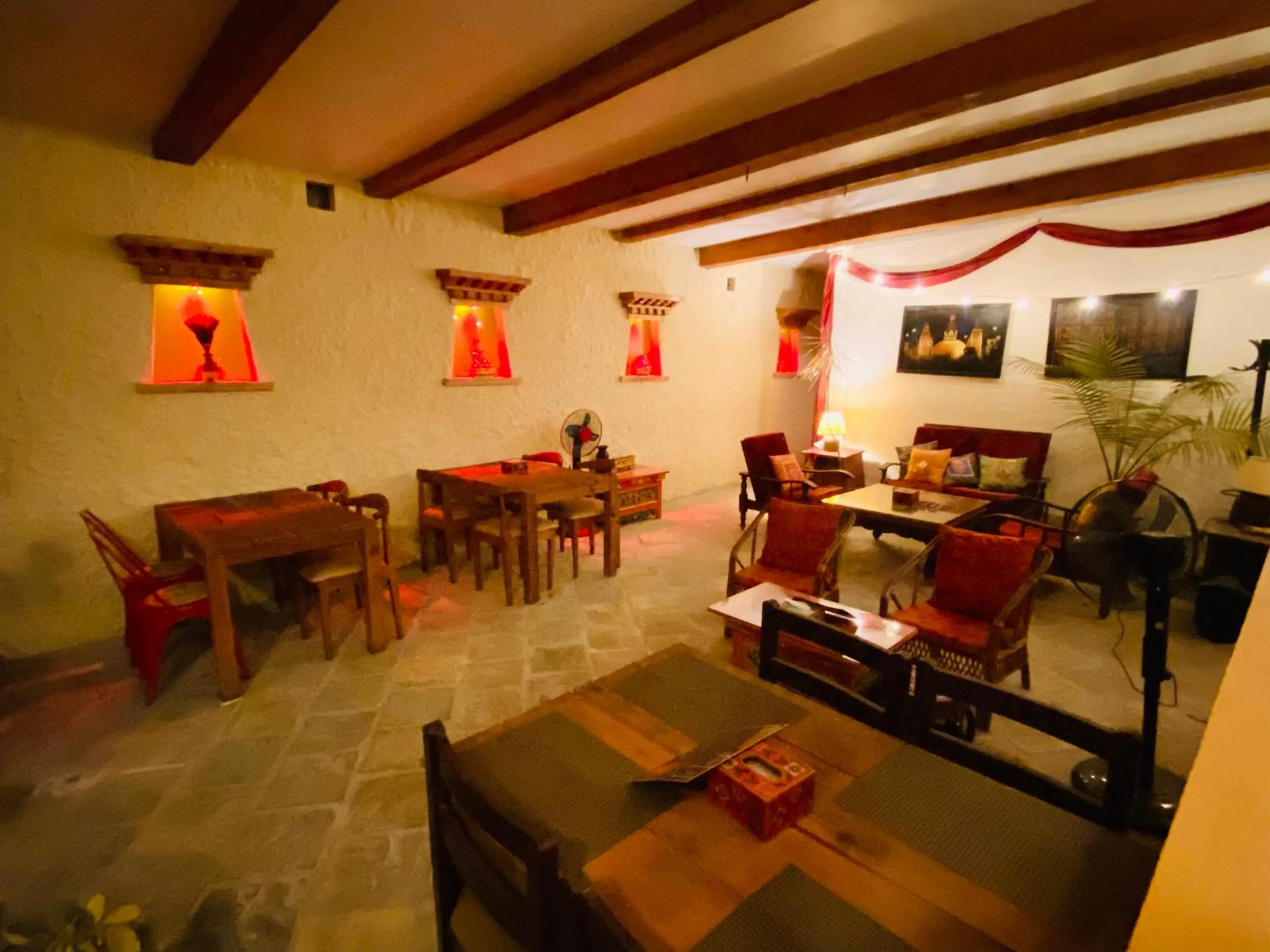 Three Jewels Boutique Hotel