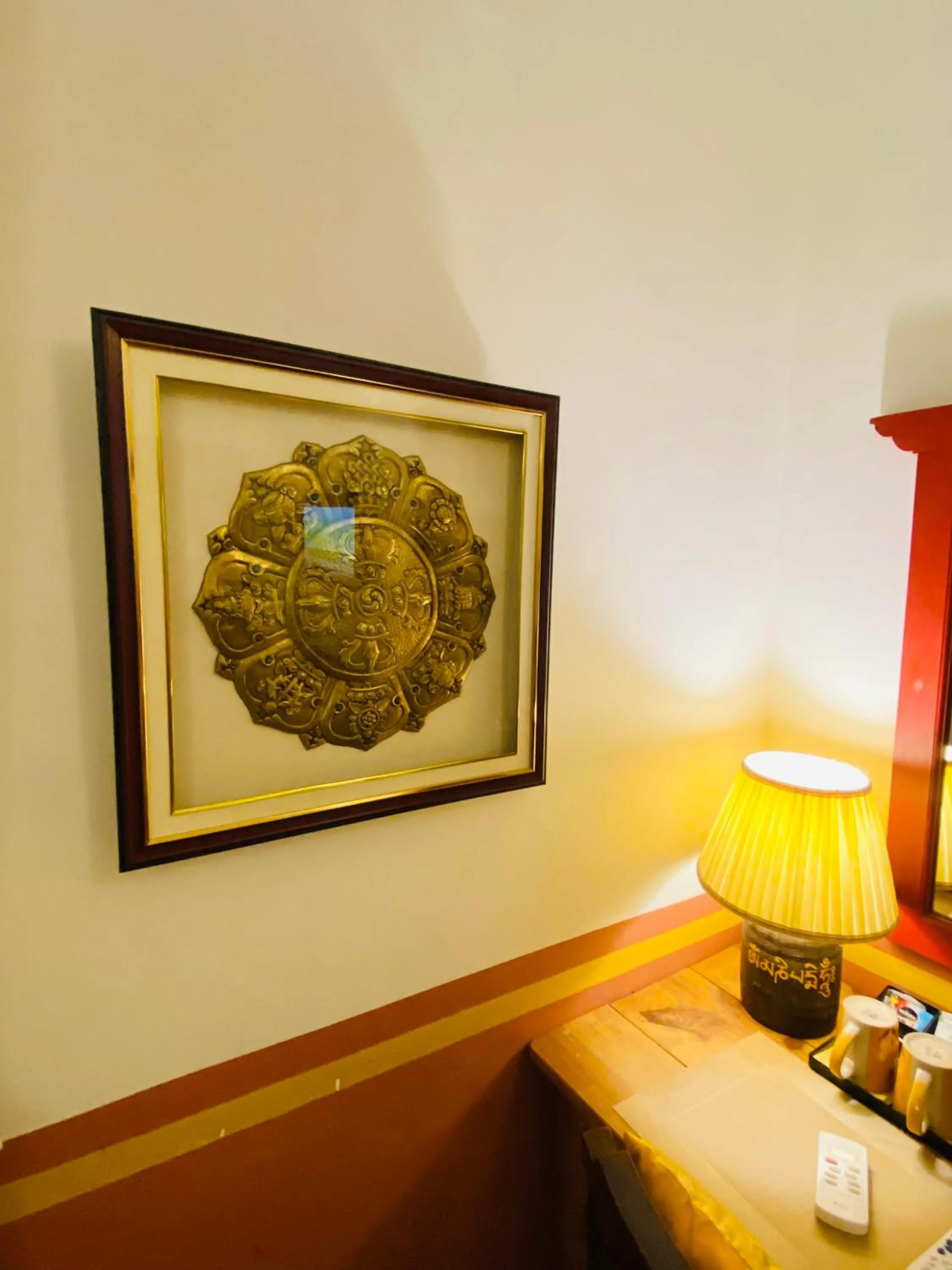 Three Jewels Boutique Hotel