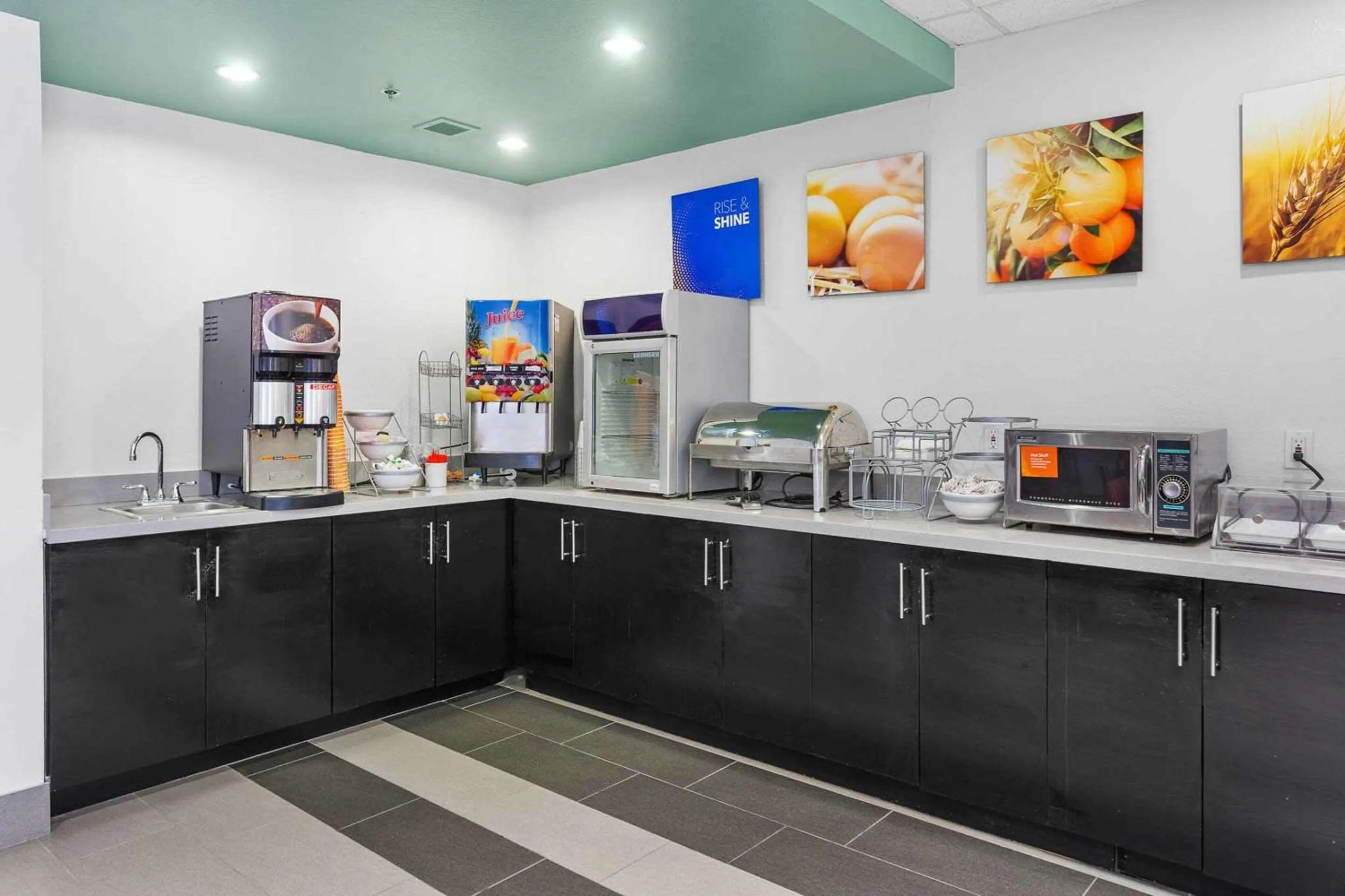 Breakfast in Comfort Inn Chandler - Phoenix South I-10