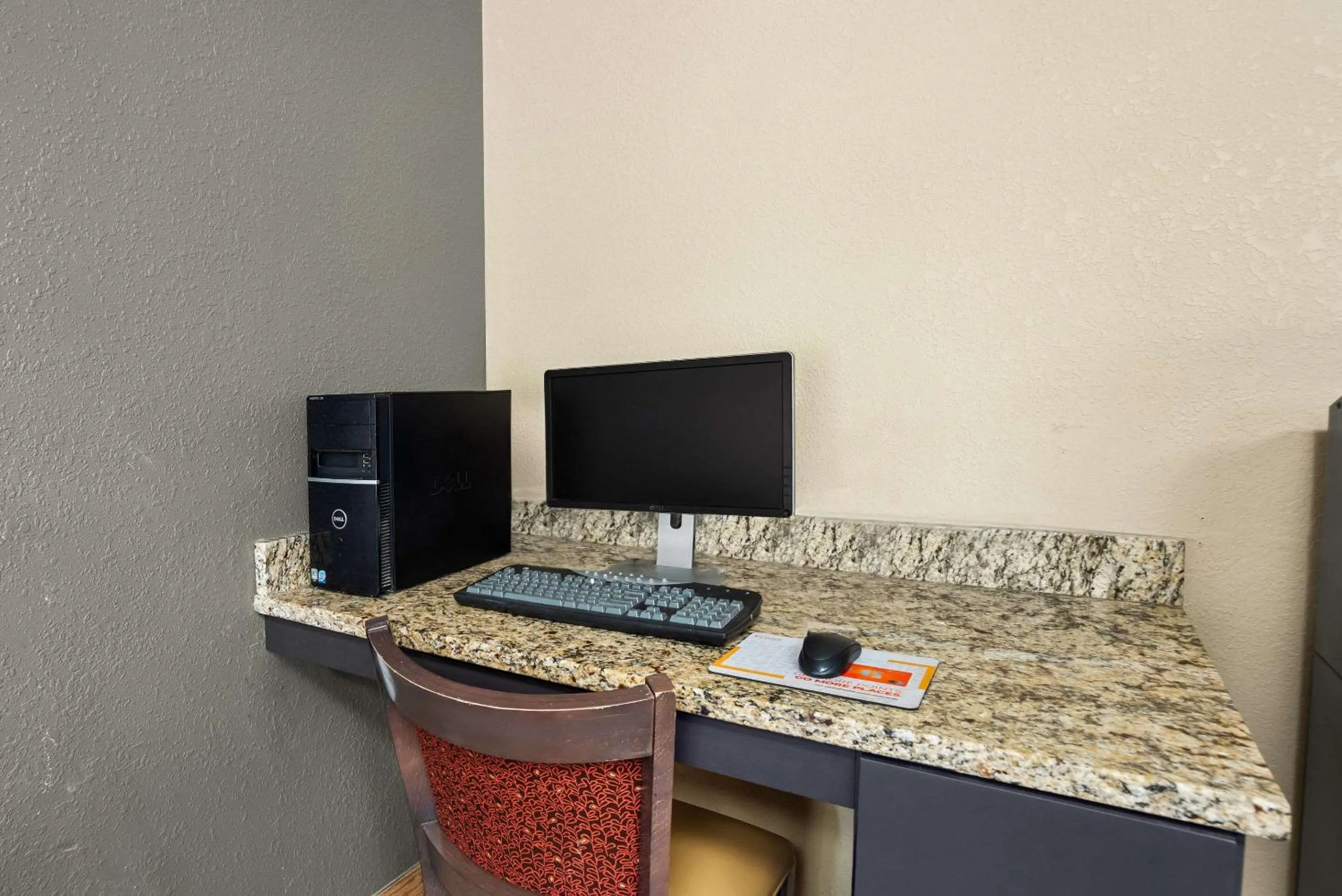 Business facilities in Suburban Studios Columbia Northwest