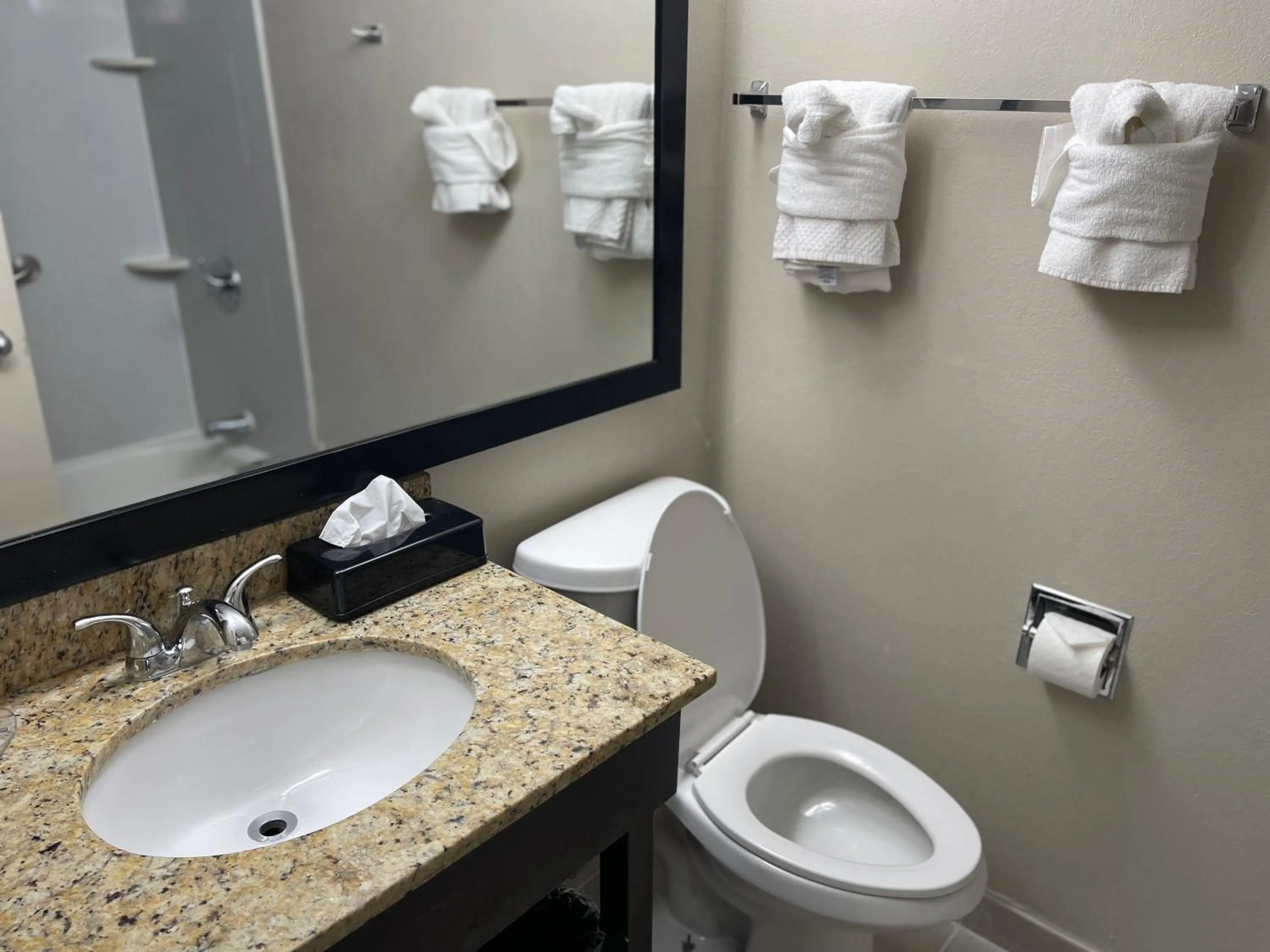 Bathroom in Quality Inn & Suites Columbia