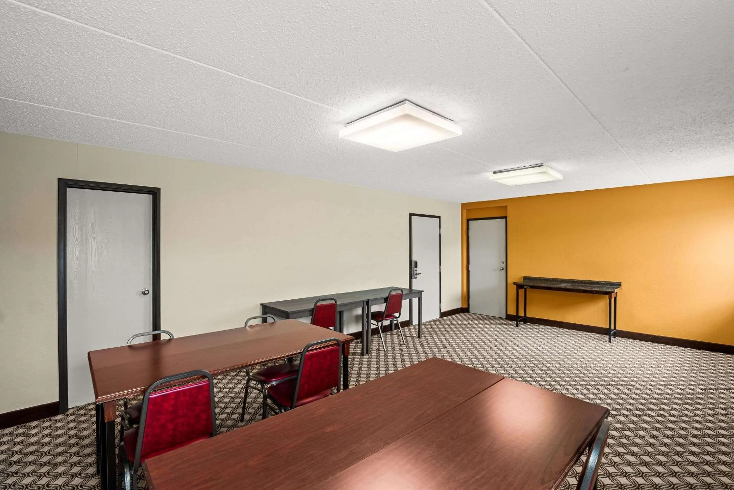 Meeting/conference room in Quality Inn & Suites Columbia
