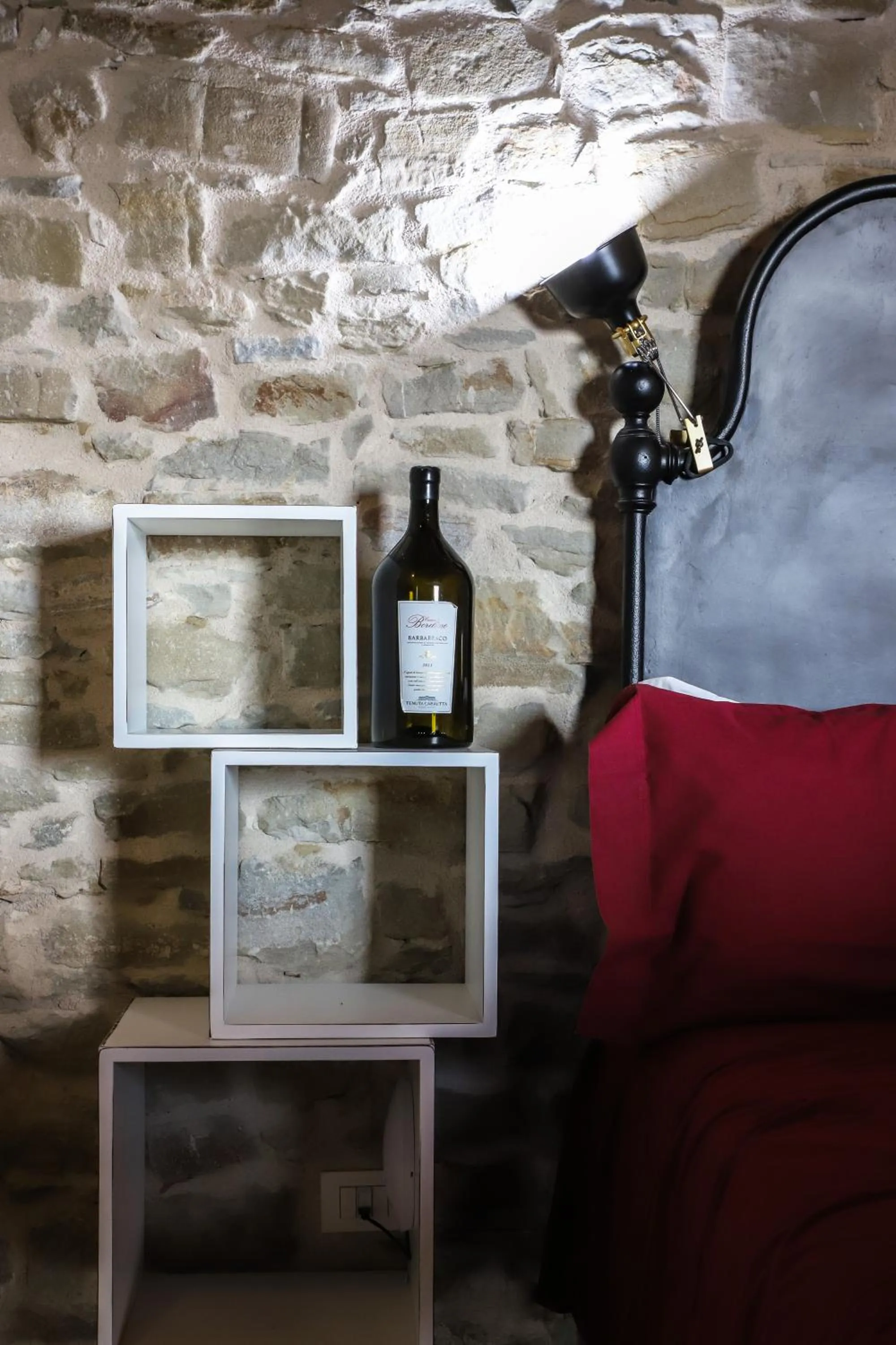 Bed in Albergo del Bramante