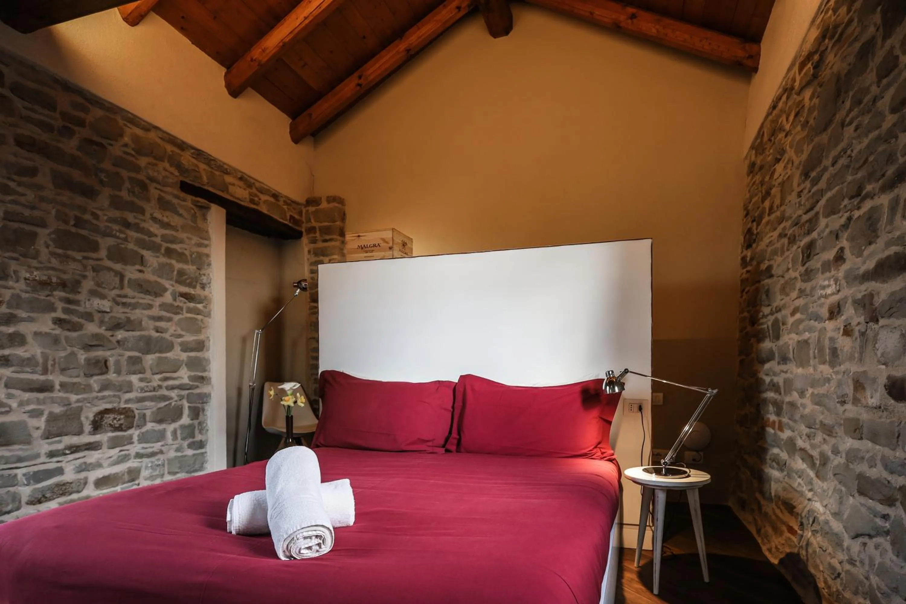 Bed in Albergo del Bramante