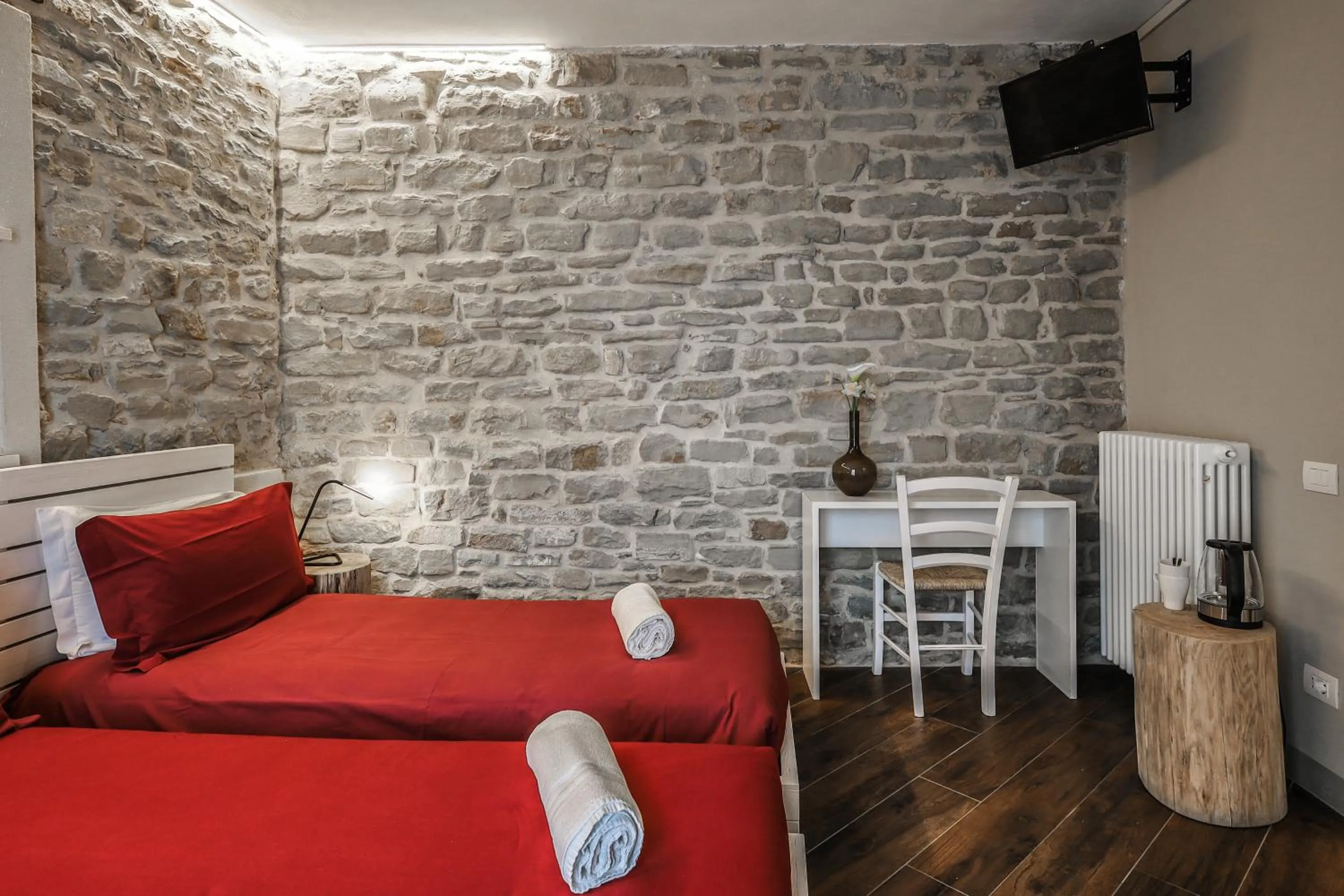 Bed in Albergo del Bramante