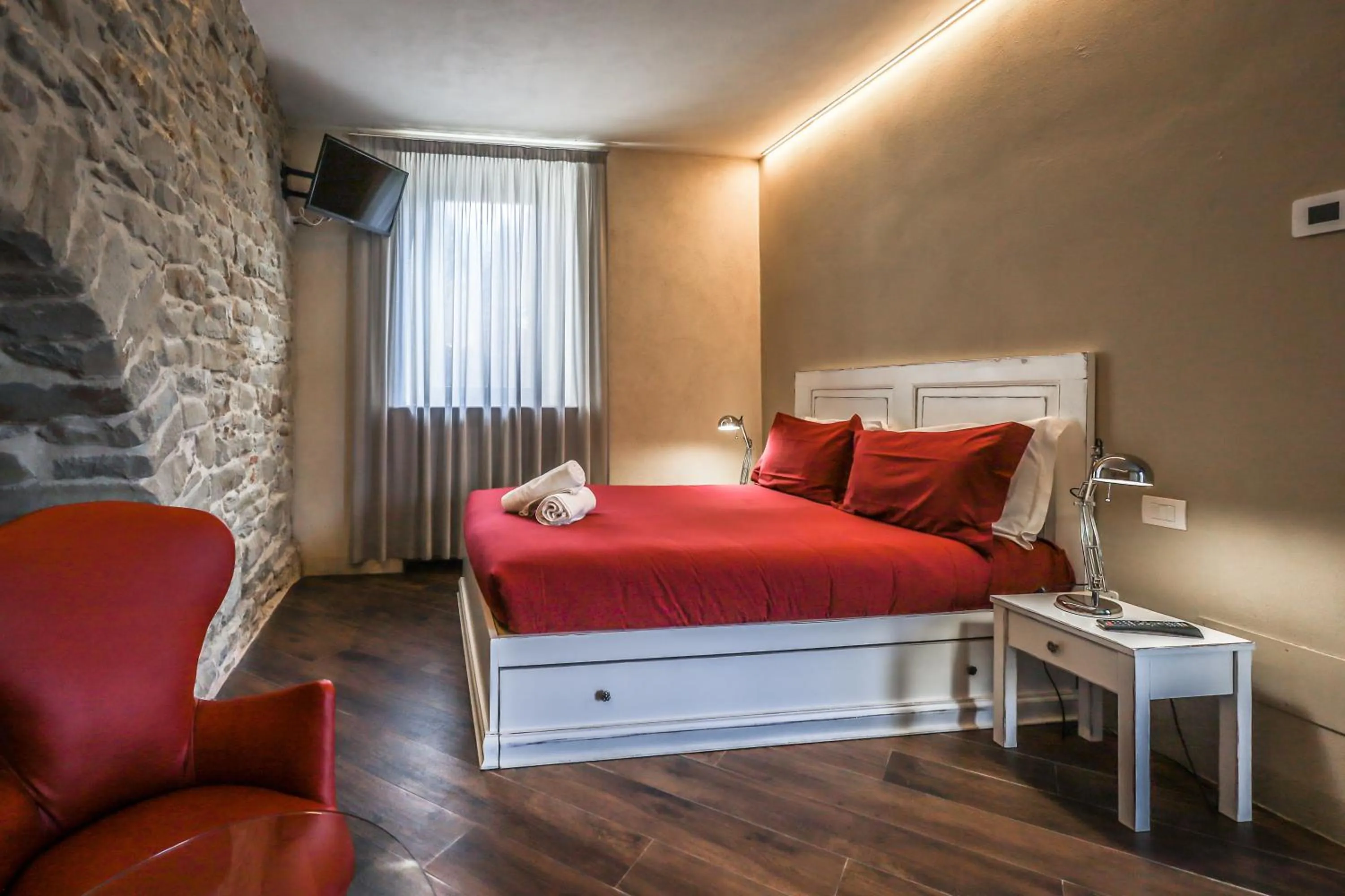 Bed in Albergo del Bramante