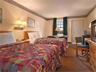 Bed in Days Inn by Wyndham Brownsville