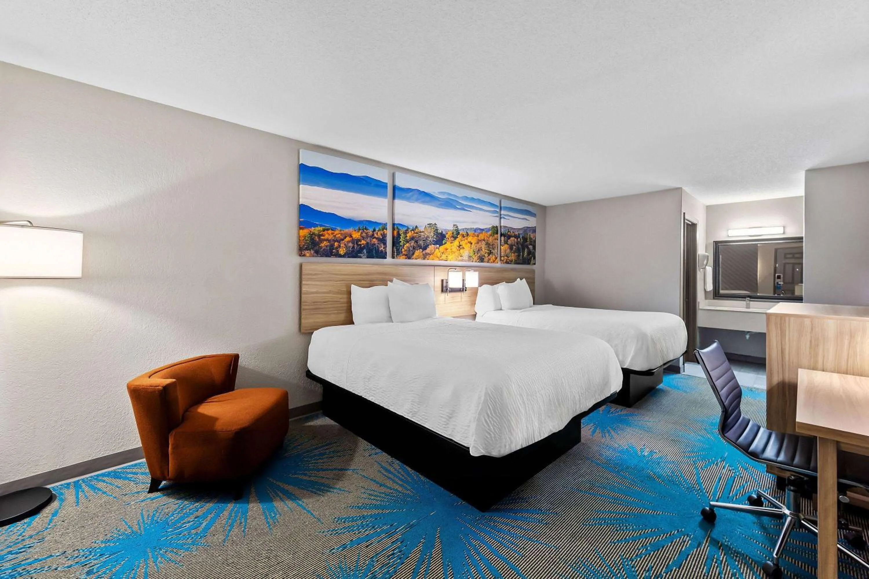 Bed in Days Inn by Wyndham Brownsville